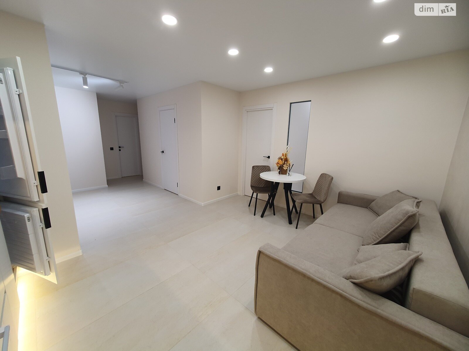 Продажа трехкомнатной квартиры в Тернополе, на ул. Сахарова Андрея Академика 8, район Бам фото 1