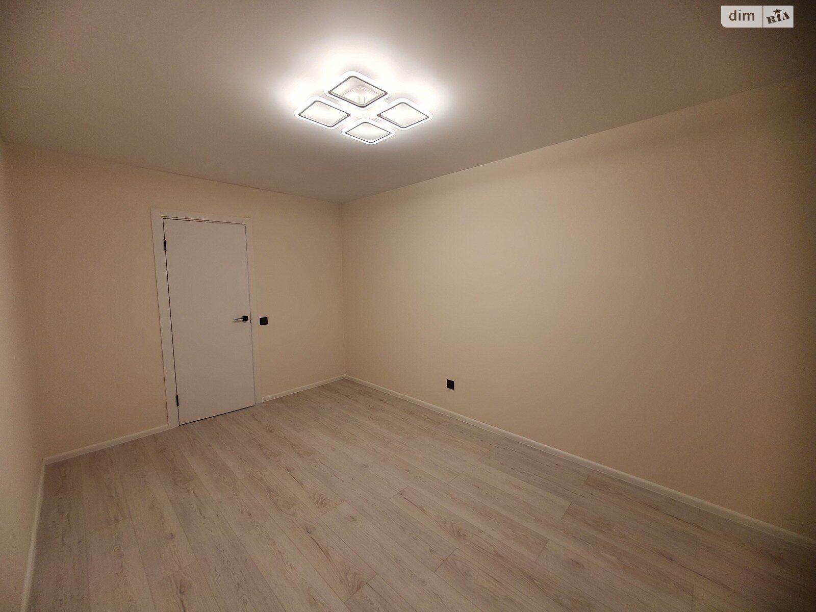 Продажа трехкомнатной квартиры в Тернополе, на ул. Сахарова Андрея Академика 8, район Бам фото 1