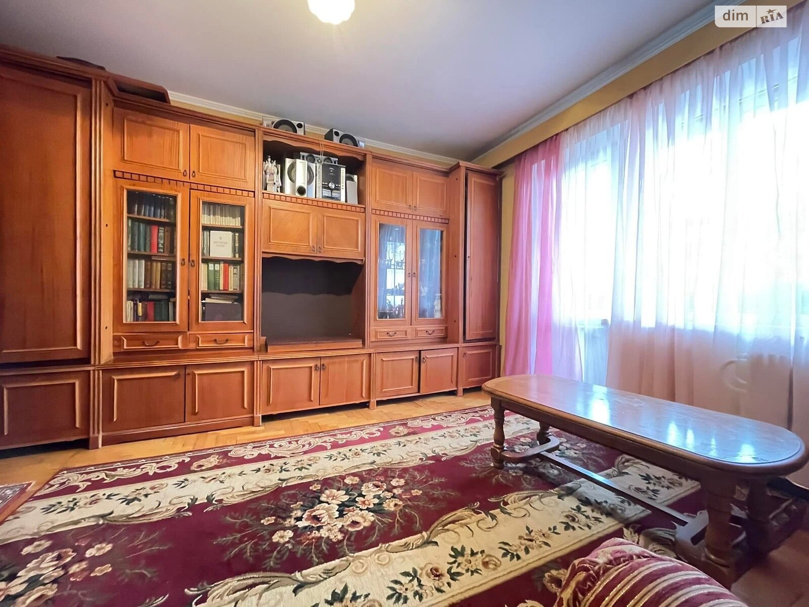 Продаж трикімнатної квартири в Тернополі, на вул. Симоненка Василя, район Бам фото 1