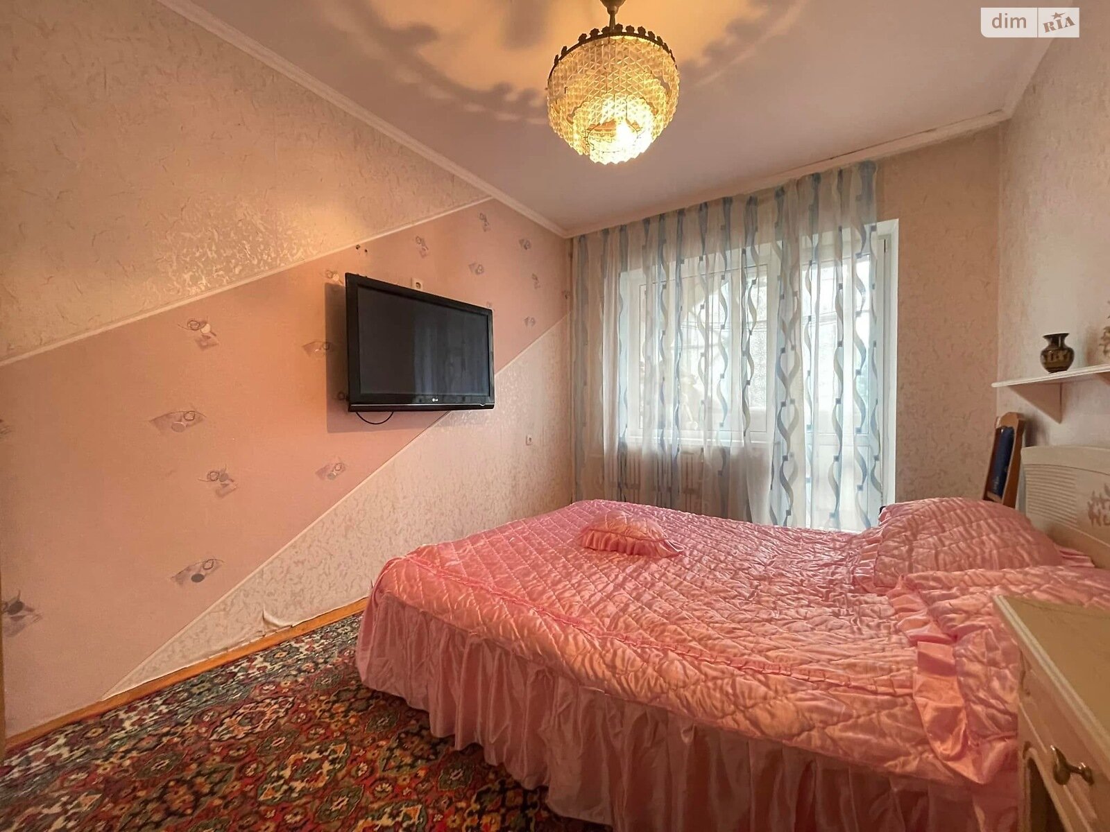 Продаж трикімнатної квартири в Тернополі, на вул. Симоненка Василя, район Бам фото 1