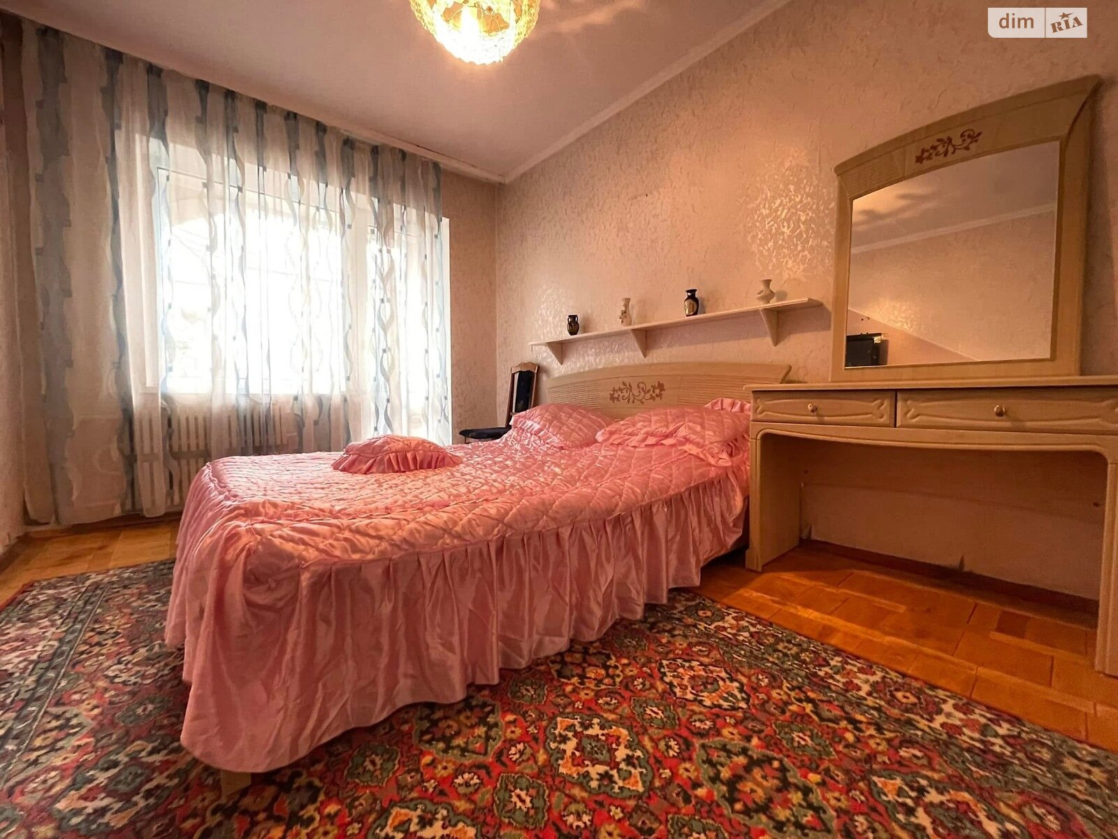 Продаж трикімнатної квартири в Тернополі, на вул. Симоненка Василя, район Бам фото 1