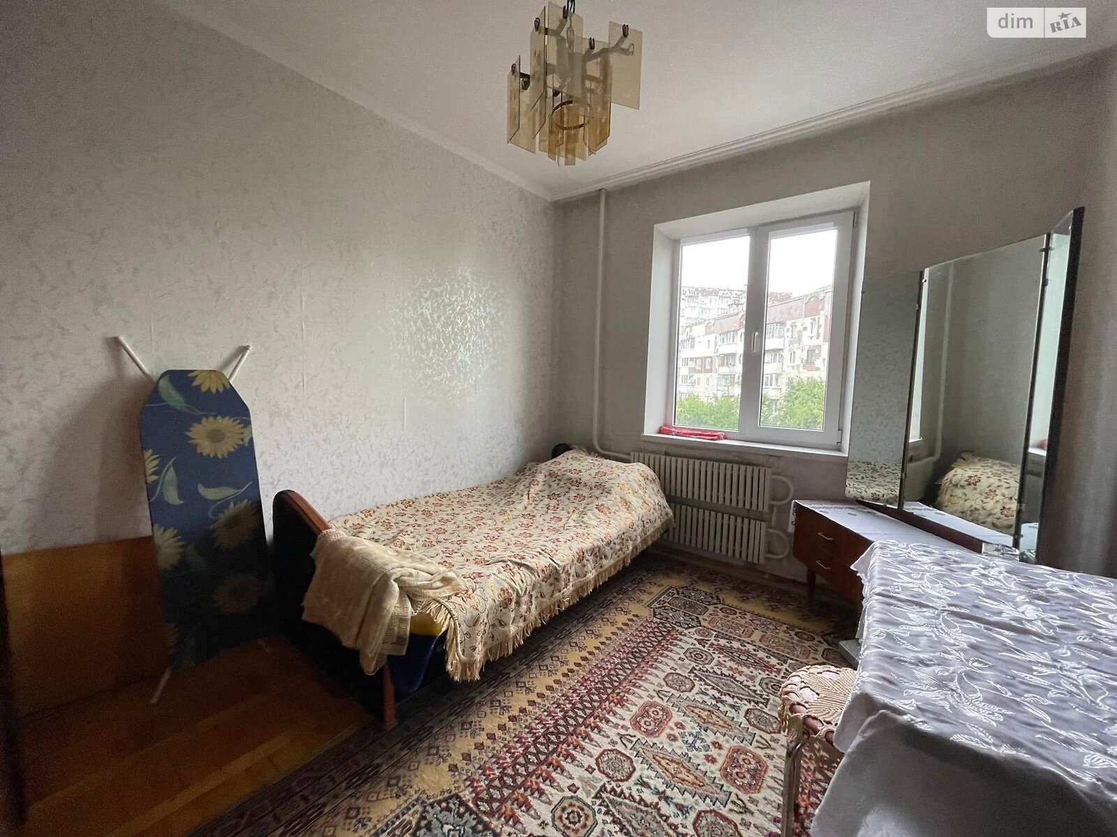 Продаж трикімнатної квартири в Тернополі, на вул. Симоненка Василя, район Бам фото 1