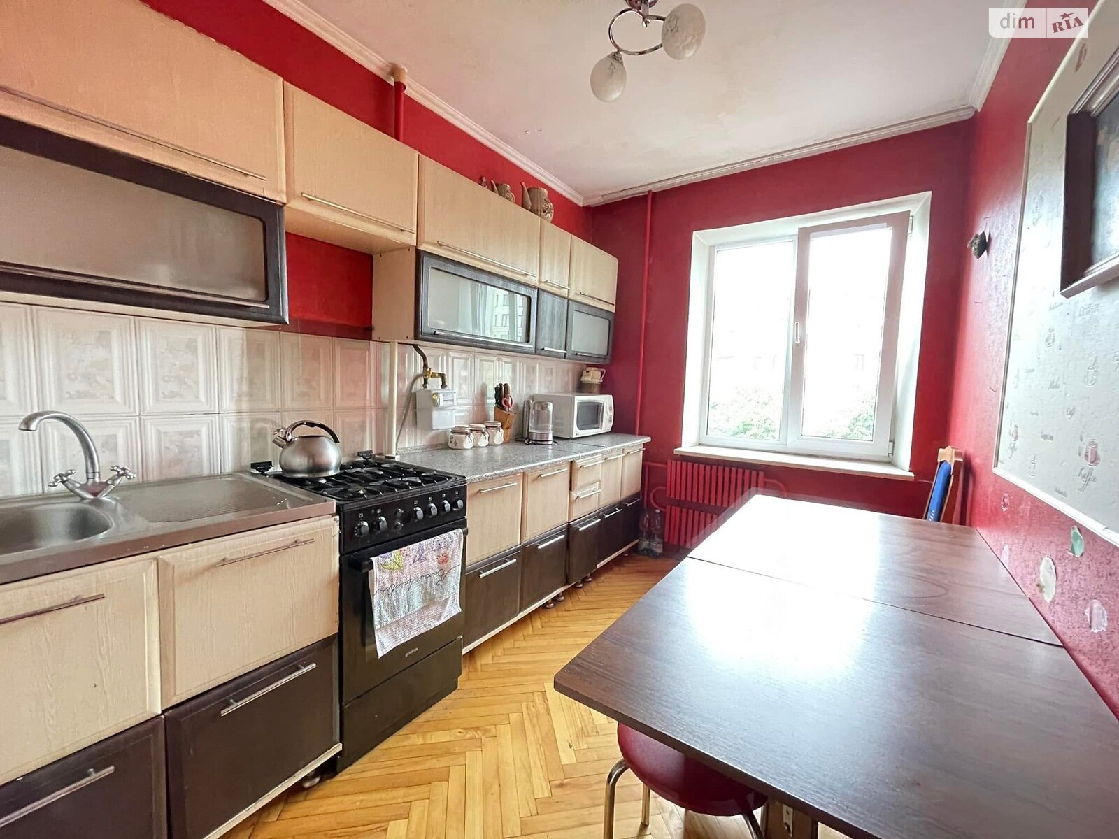 Продаж трикімнатної квартири в Тернополі, на вул. Симоненка Василя, район Бам фото 1