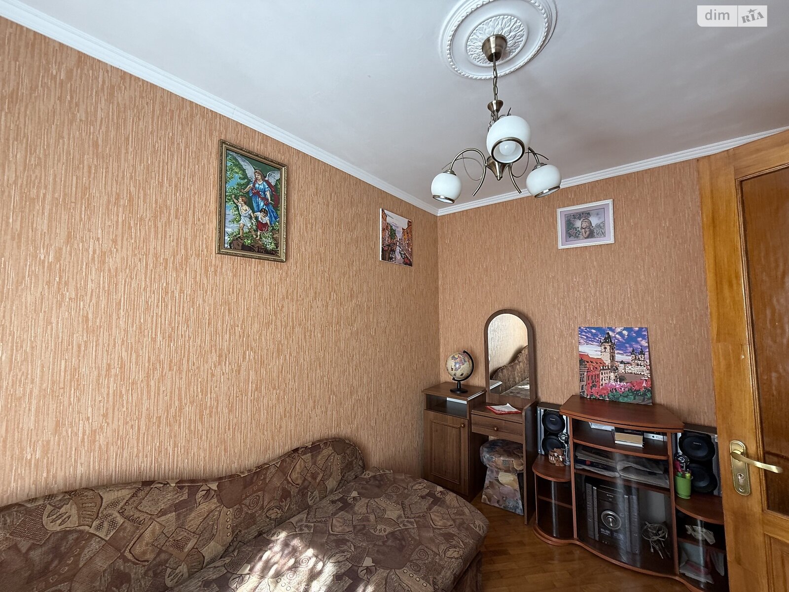 Продаж чотирикімнатної квартири в Тернополі, на вул. Смакули, район Бам фото 1 Продаж чотирикімнатної квартири в Тернополі, на вул. Смакули, район Бам фото 1