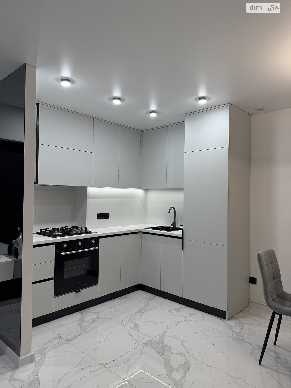 Продажа двухкомнатной квартиры в Тернополе, на ул. Смакулы 8, район Бам фото 1 Продажа двухкомнатной квартиры в Тернополе, на ул. Смакулы 8, район Бам фото 1