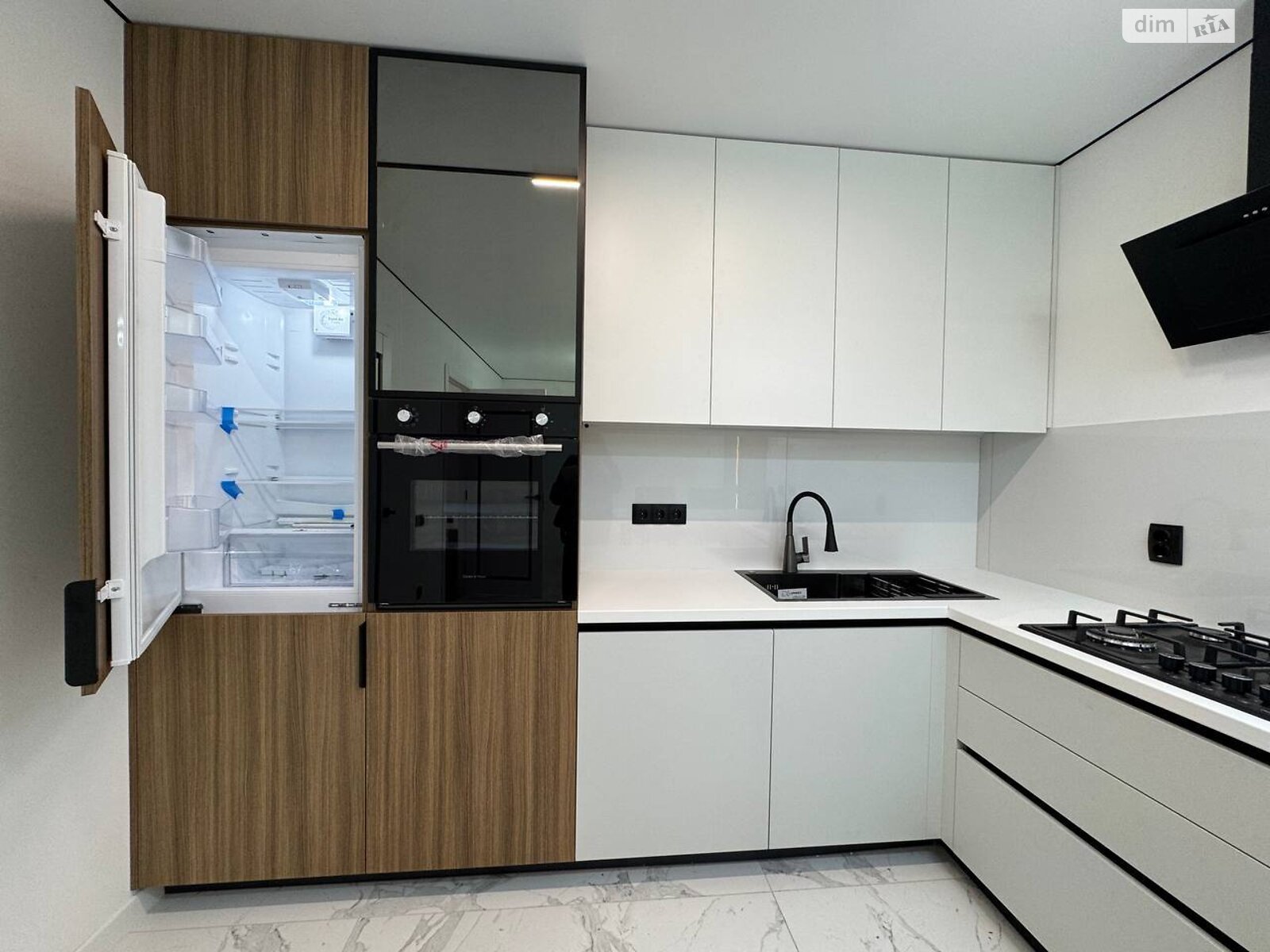 Продажа двухкомнатной квартиры в Тернополе, на ул. Смакулы, район Бам фото 1 Продажа двухкомнатной квартиры в Тернополе, на ул. Смакулы, район Бам фото 1