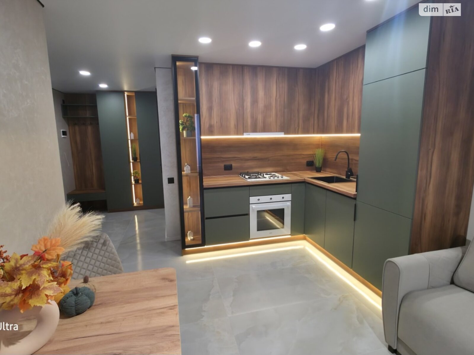 Продажа трехкомнатной квартиры в Тернополе, на ул. Смакулы, район Бам фото 1 Продажа трехкомнатной квартиры в Тернополе, на ул. Смакулы, район Бам фото 1