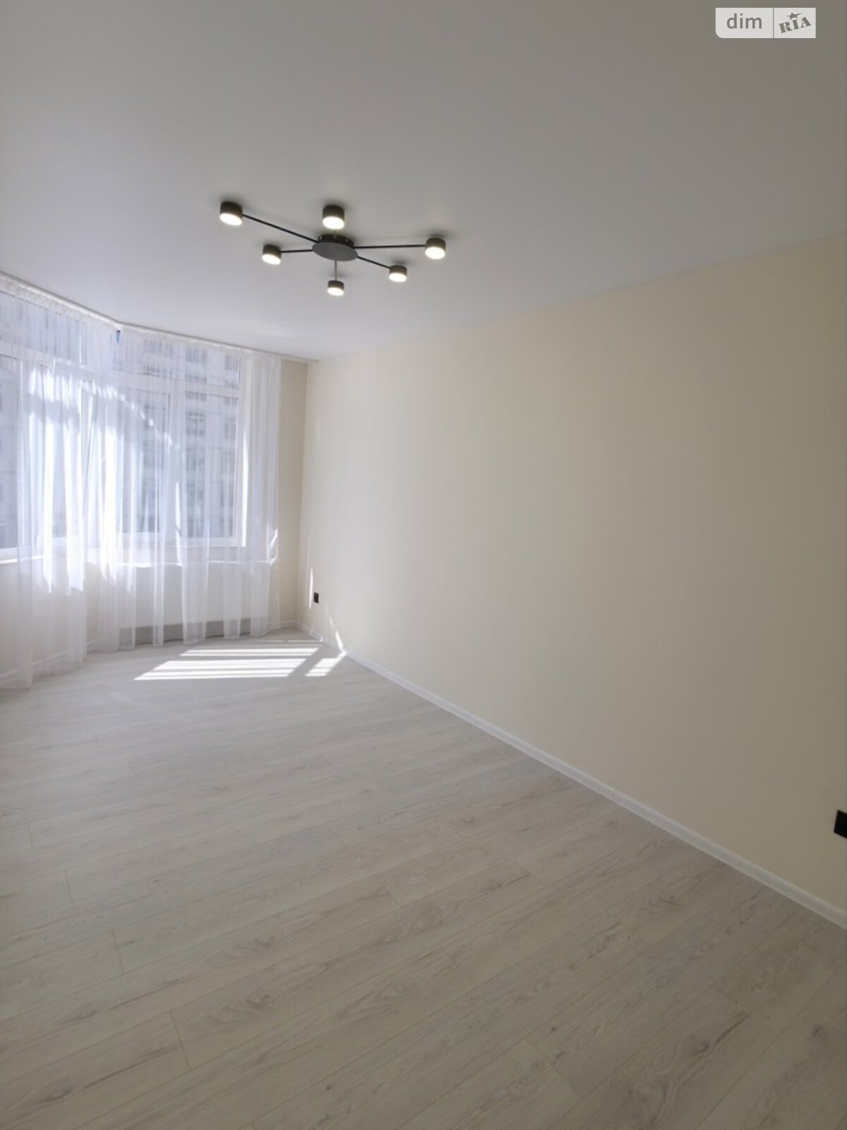 Продажа трехкомнатной квартиры в Тернополе, на ул. Смакулы, район Бам фото 1 Продажа трехкомнатной квартиры в Тернополе, на ул. Смакулы, район Бам фото 1