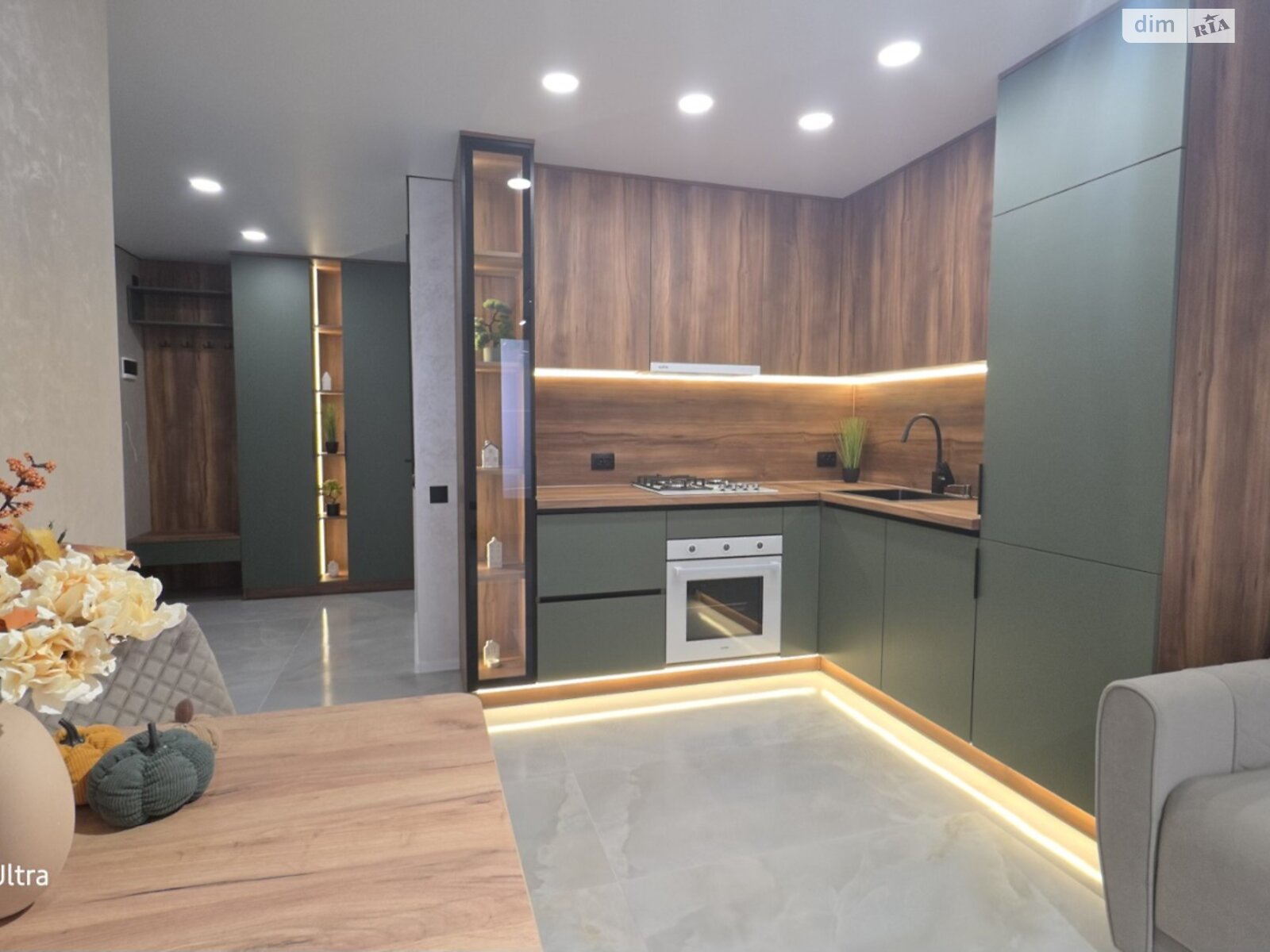 Продажа трехкомнатной квартиры в Тернополе, на ул. Смакулы, район Бам фото 1 Продажа трехкомнатной квартиры в Тернополе, на ул. Смакулы, район Бам фото 1