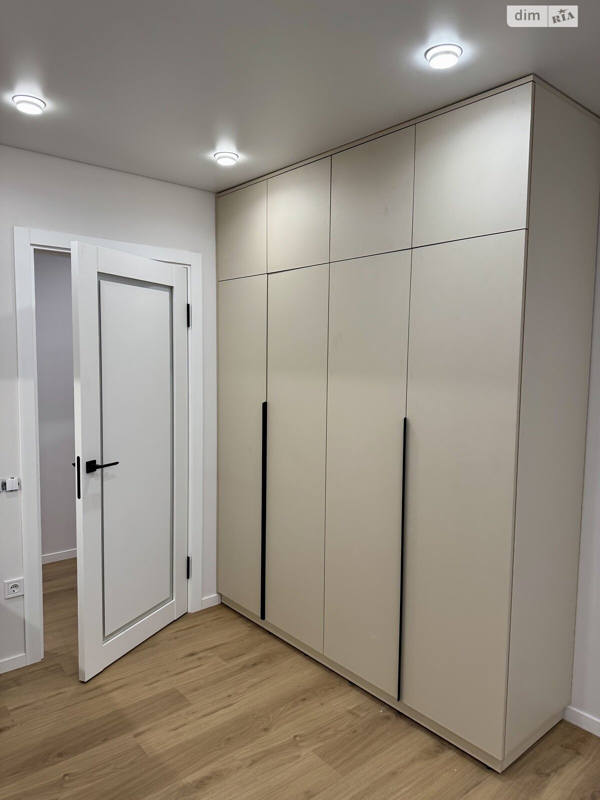 Продаж трикімнатної квартири в Тернополі, на вул. Смакули 7, район Бам фото 1 Продаж трикімнатної квартири в Тернополі, на вул. Смакули 7, район Бам фото 1