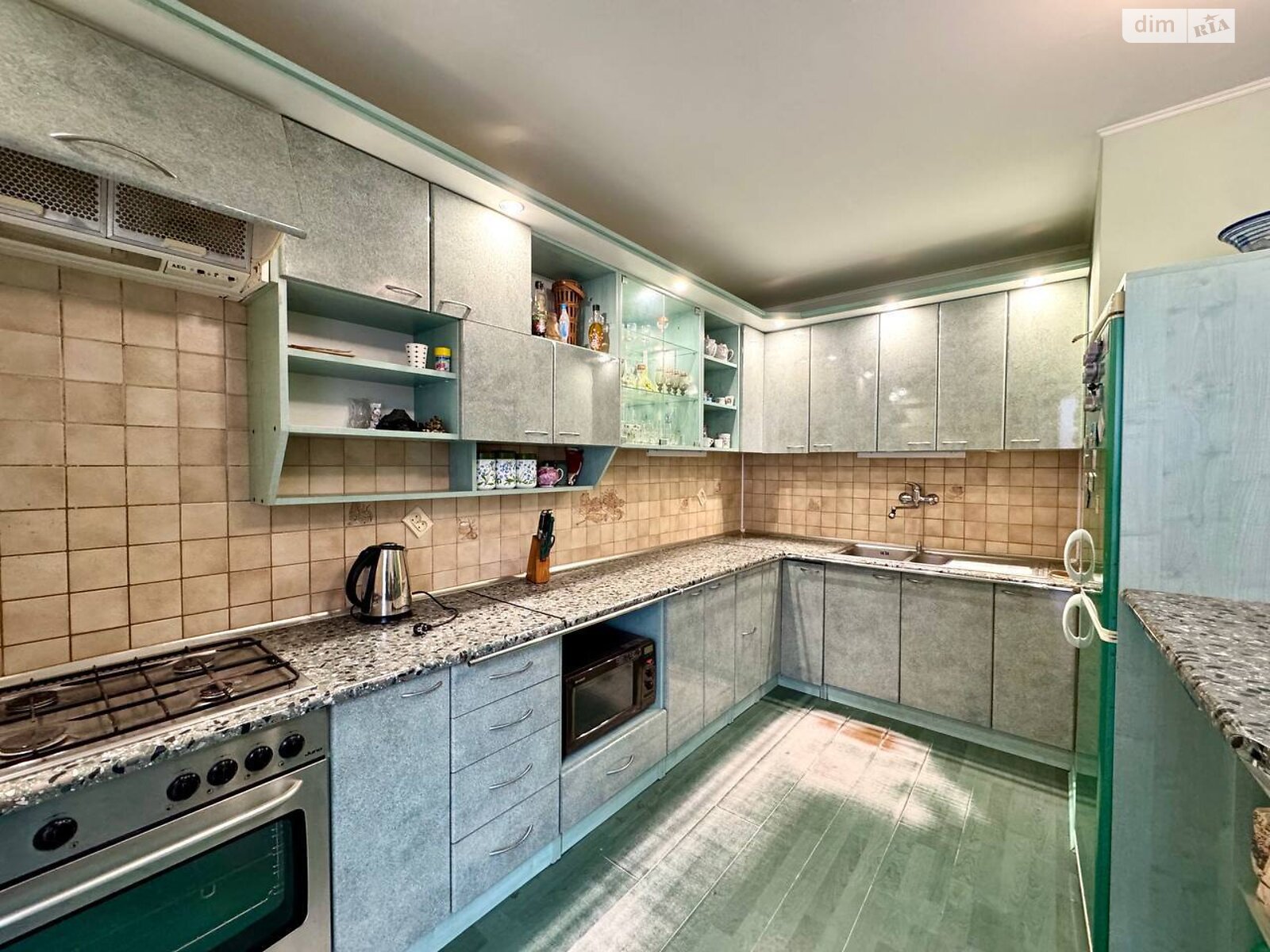 Продажа пятикомнатной квартиры в Тернополе, на ул. Смакулы, район Бам фото 1 Продажа пятикомнатной квартиры в Тернополе, на ул. Смакулы, район Бам фото 1