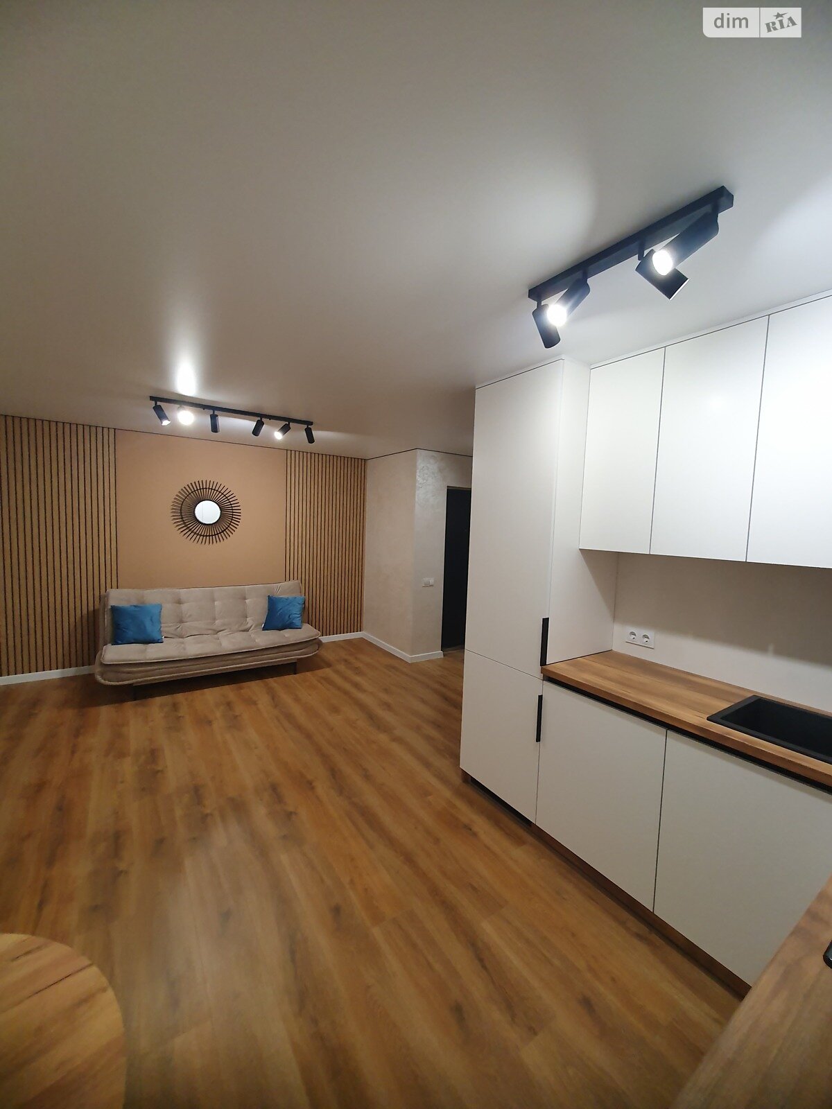 Продаж двокімнатної квартири в Тернополі, на вул. Смакули 8, район Бам фото 1 Продаж двокімнатної квартири в Тернополі, на вул. Смакули 8, район Бам фото 1