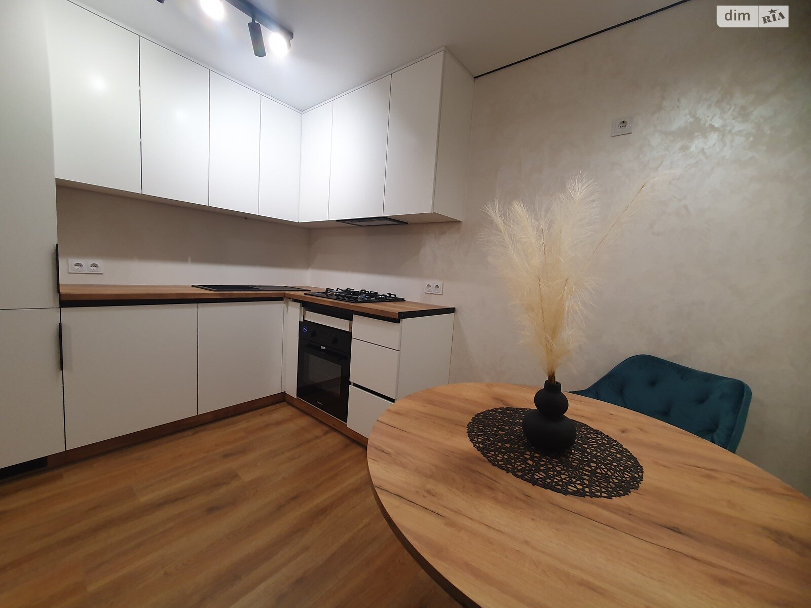 Продаж двокімнатної квартири в Тернополі, на вул. Смакули 8, район Бам фото 1 Продаж двокімнатної квартири в Тернополі, на вул. Смакули 8, район Бам фото 1