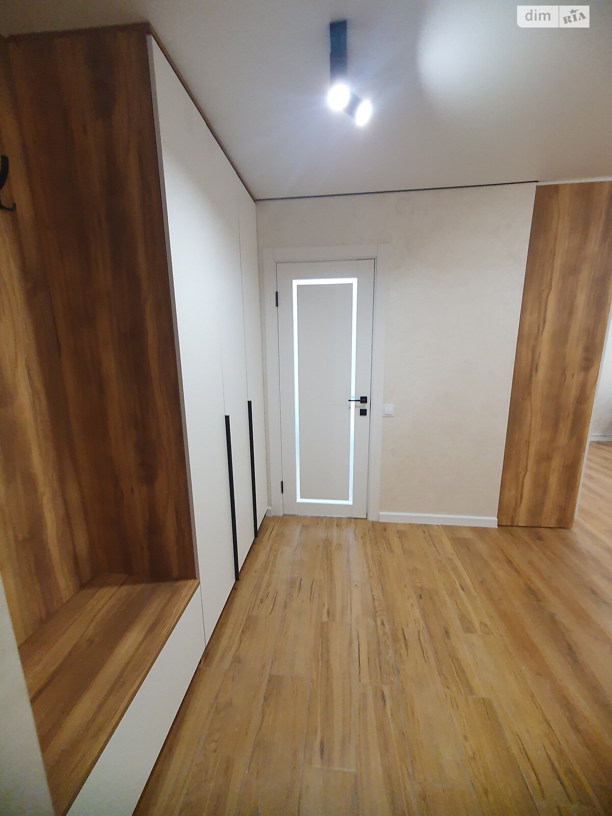 Продаж двокімнатної квартири в Тернополі, на вул. Смакули 8, район Бам фото 1 Продаж двокімнатної квартири в Тернополі, на вул. Смакули 8, район Бам фото 1