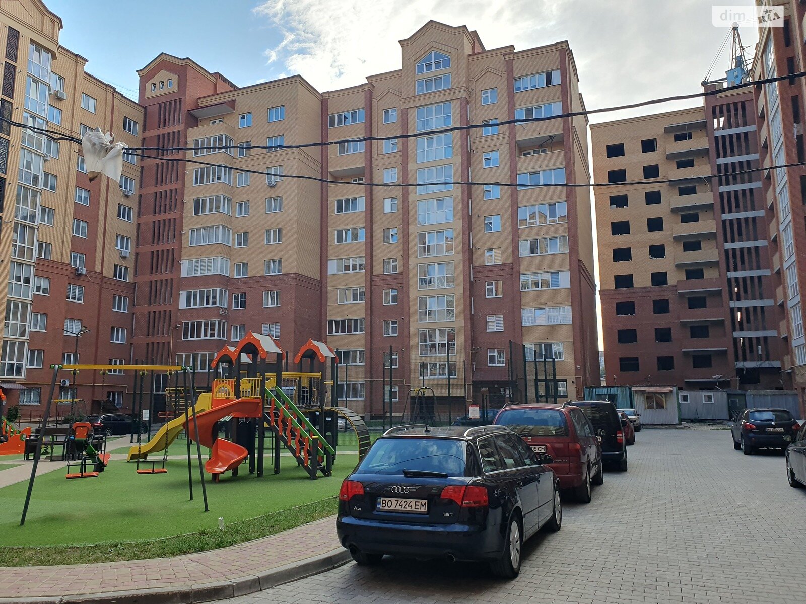 Продажа трехкомнатной квартиры в Тернополе, на пер. Генерала Мирона Тарнавского 8, район Бам фото 1 Продажа трехкомнатной квартиры в Тернополе, на пер. Генерала Мирона Тарнавского 8, район Бам фото 1