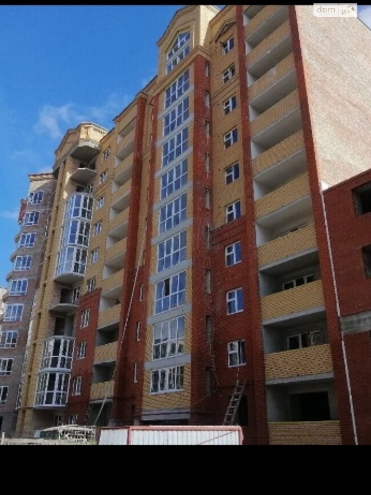 Продажа трехкомнатной квартиры в Тернополе, на ул. Генерала Мирона Тарнавского, район Бам фото 1 Продажа трехкомнатной квартиры в Тернополе, на ул. Генерала Мирона Тарнавского, район Бам фото 1
