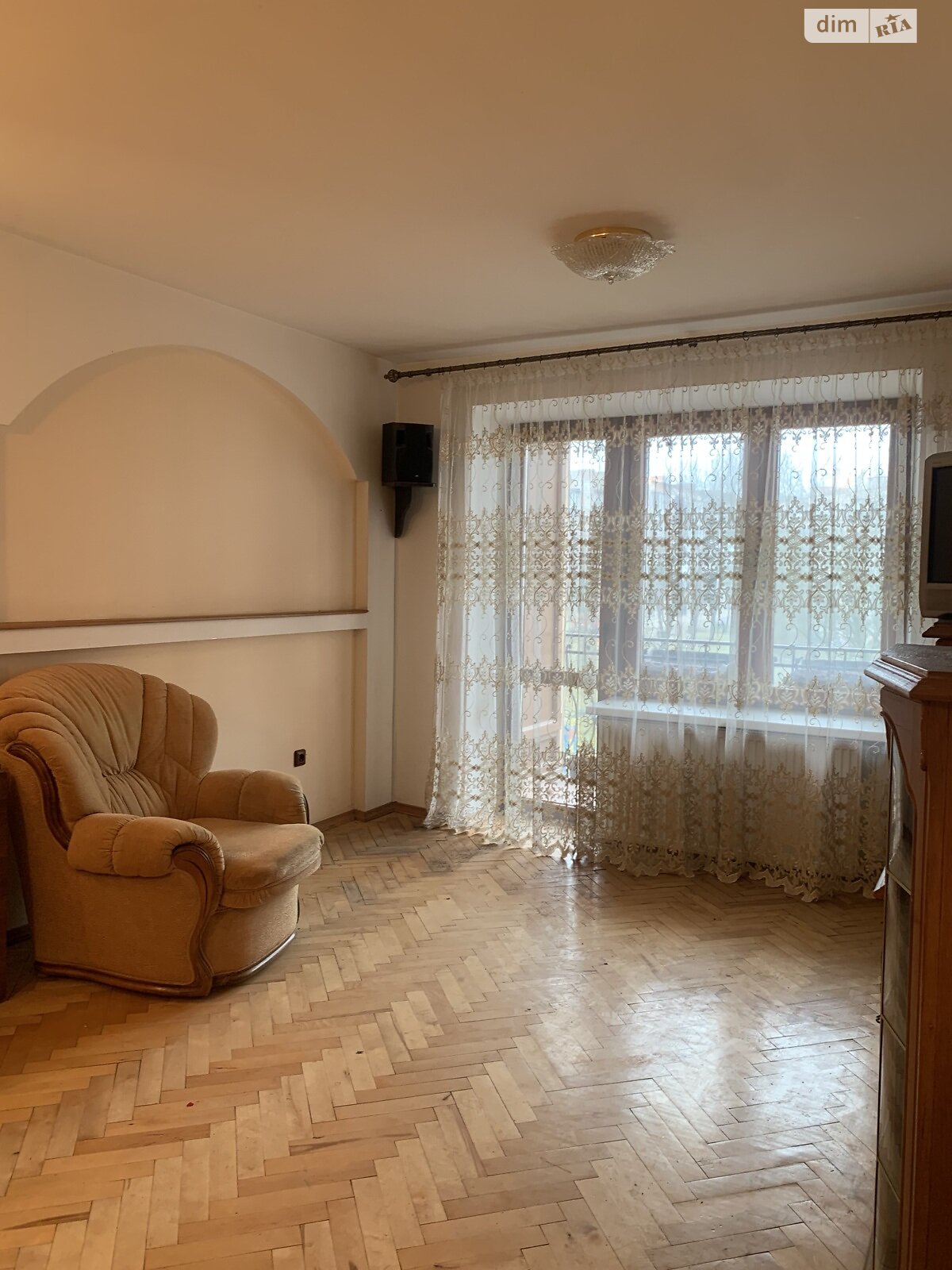 Продаж трикімнатної квартири в Тернополі, на вул. Тарнавського Мирона Генерала, район Бам фото 1