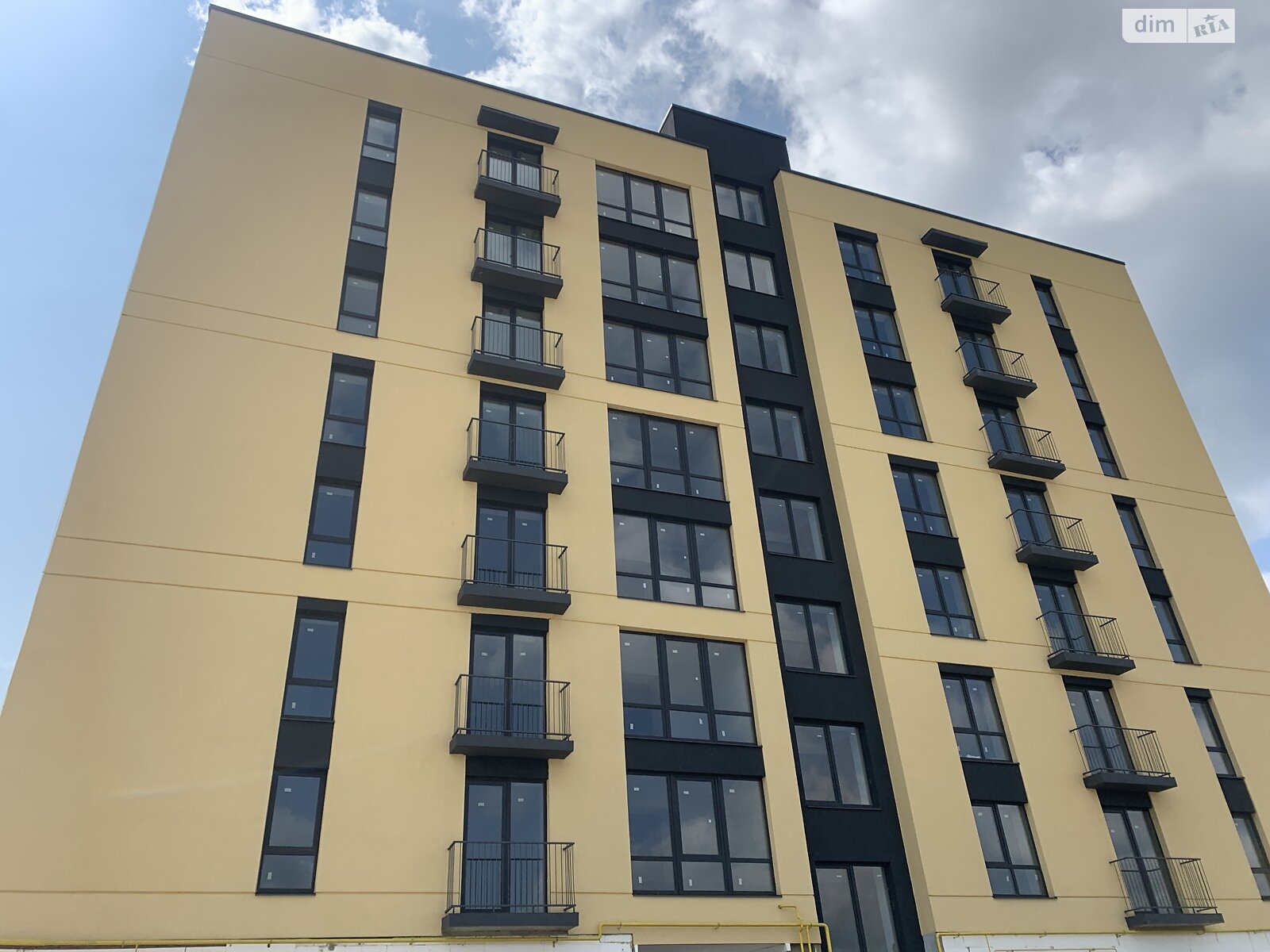 Продажа двухкомнатной квартиры в Тернополе, на ул. Текстильная, район Бам фото 1 Продажа двухкомнатной квартиры в Тернополе, на ул. Текстильная, район Бам фото 1