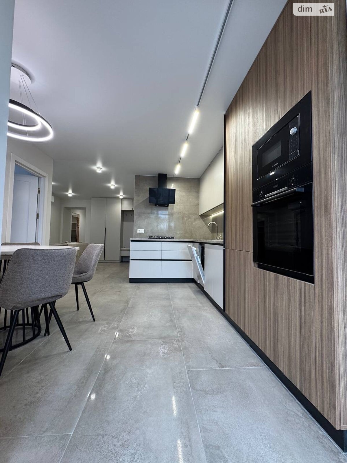 Продажа трехкомнатной квартиры в Тернополе, на ул. Текстильная, район Бам фото 1 Продажа трехкомнатной квартиры в Тернополе, на ул. Текстильная, район Бам фото 1