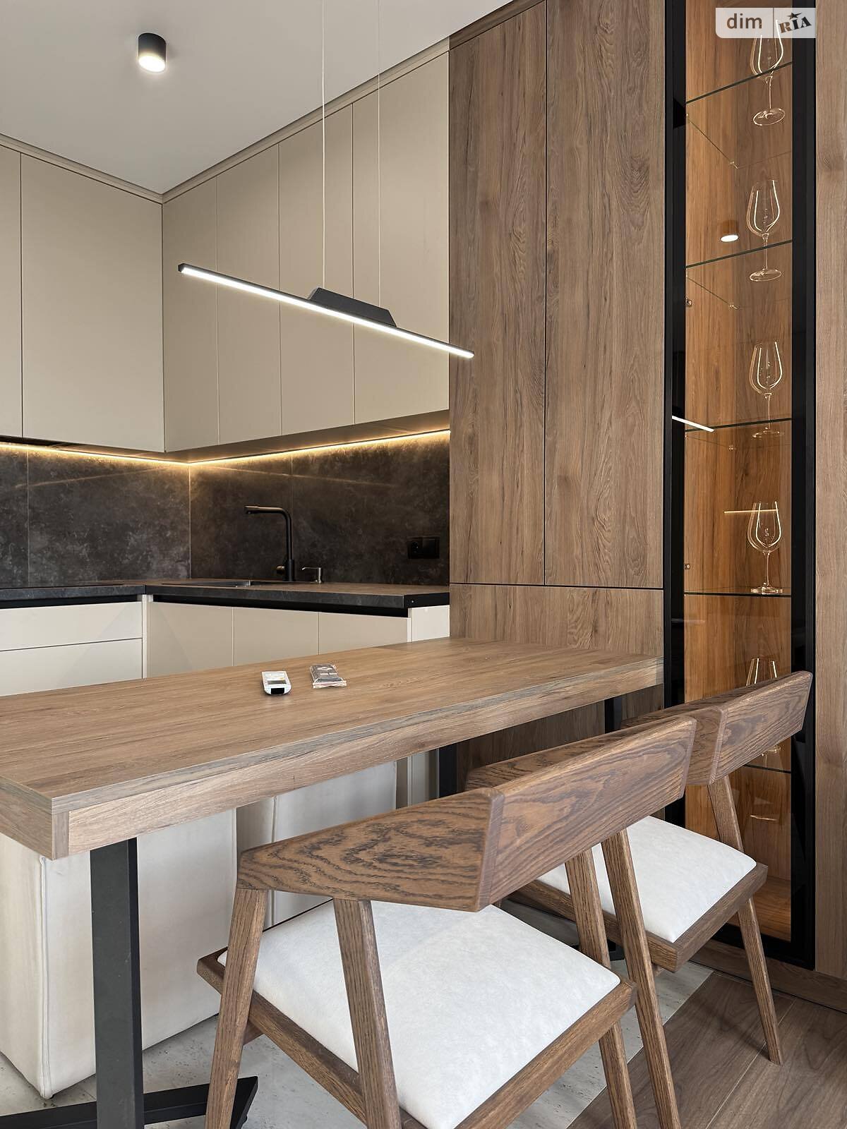 Продаж однокімнатної квартири в Тернополі, на вул. Цимбалістого 1, район Бам фото 1 Продаж однокімнатної квартири в Тернополі, на вул. Цимбалістого 1, район Бам фото 1