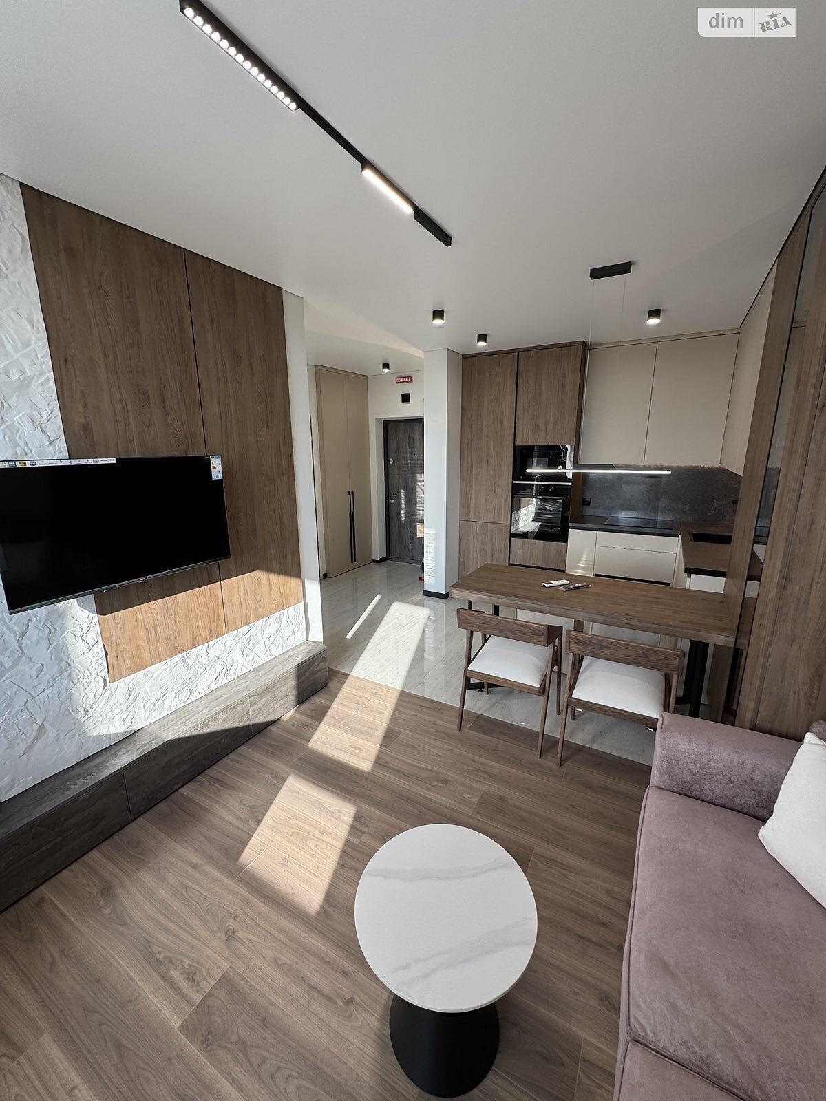 Продаж однокімнатної квартири в Тернополі, на вул. Цимбалістого 1, район Бам фото 1 Продаж однокімнатної квартири в Тернополі, на вул. Цимбалістого 1, район Бам фото 1