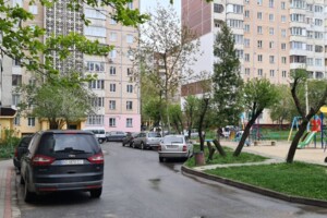 Продаж однокімнатної квартири в Тернополі, на вул. Володимира Великого 10, район Бам фото 2