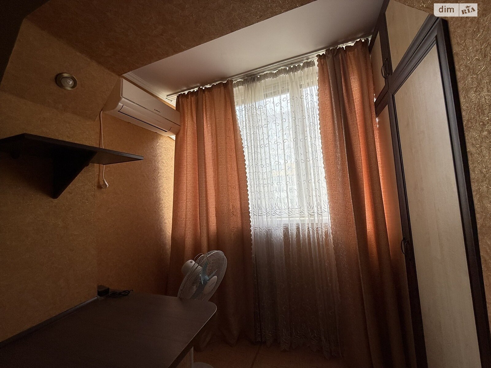 Продаж трикімнатної квартири в Тернополі, на вул. Володимира Великого, район Аляска фото 1 Продаж трикімнатної квартири в Тернополі, на вул. Володимира Великого, район Аляска фото 1
