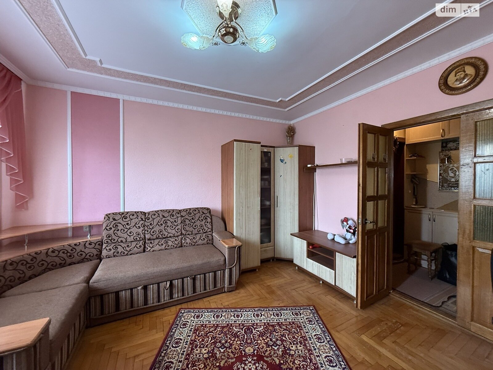 Продаж трикімнатної квартири в Тернополі, на вул. Володимира Великого, район Аляска фото 1 Продаж трикімнатної квартири в Тернополі, на вул. Володимира Великого, район Аляска фото 1