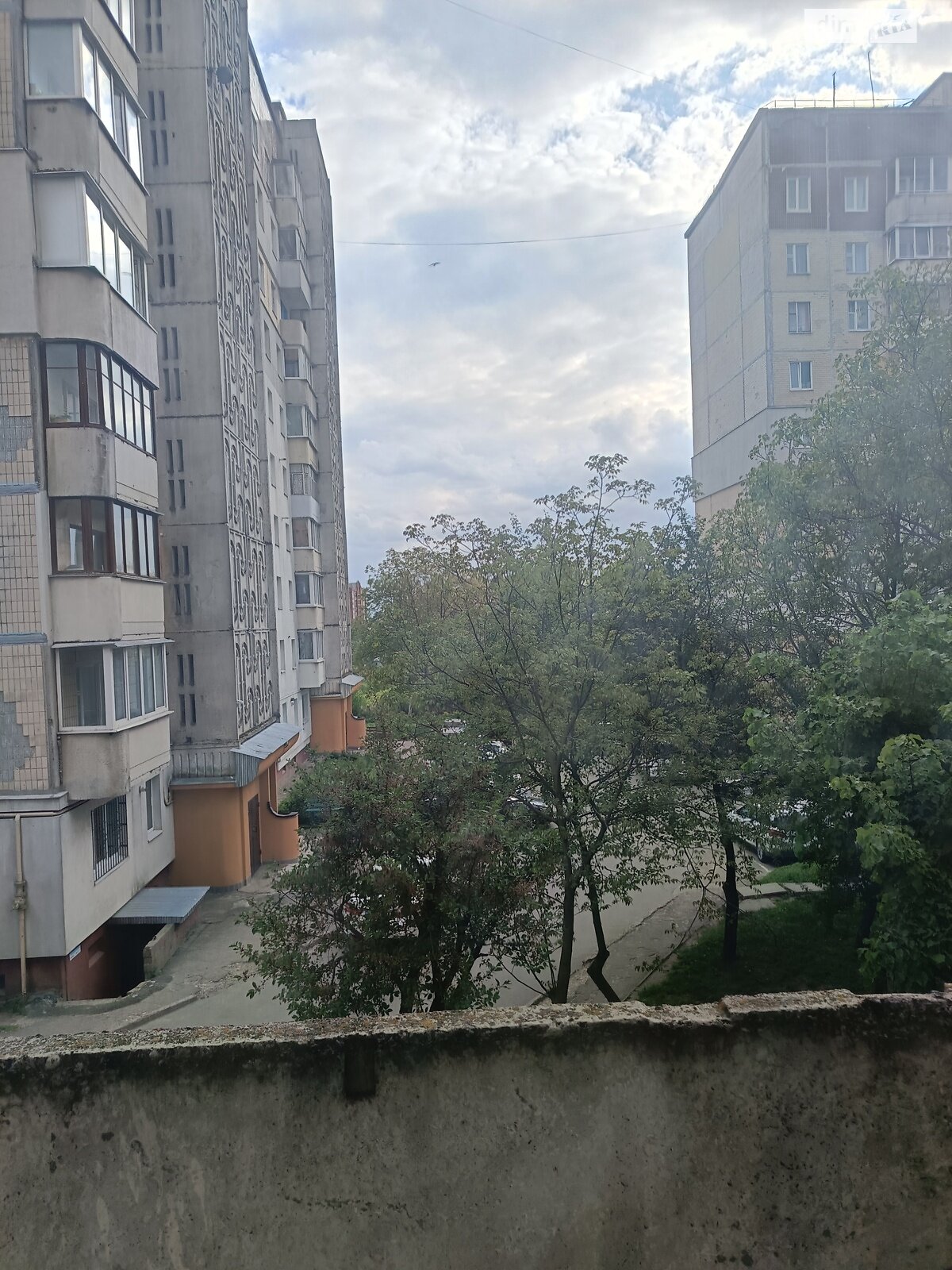 Продаж чотирикімнатної квартири в Тернополі, на вул. Володимира Великого 7, район Аляска фото 1 Продаж чотирикімнатної квартири в Тернополі, на вул. Володимира Великого 7, район Аляска фото 1