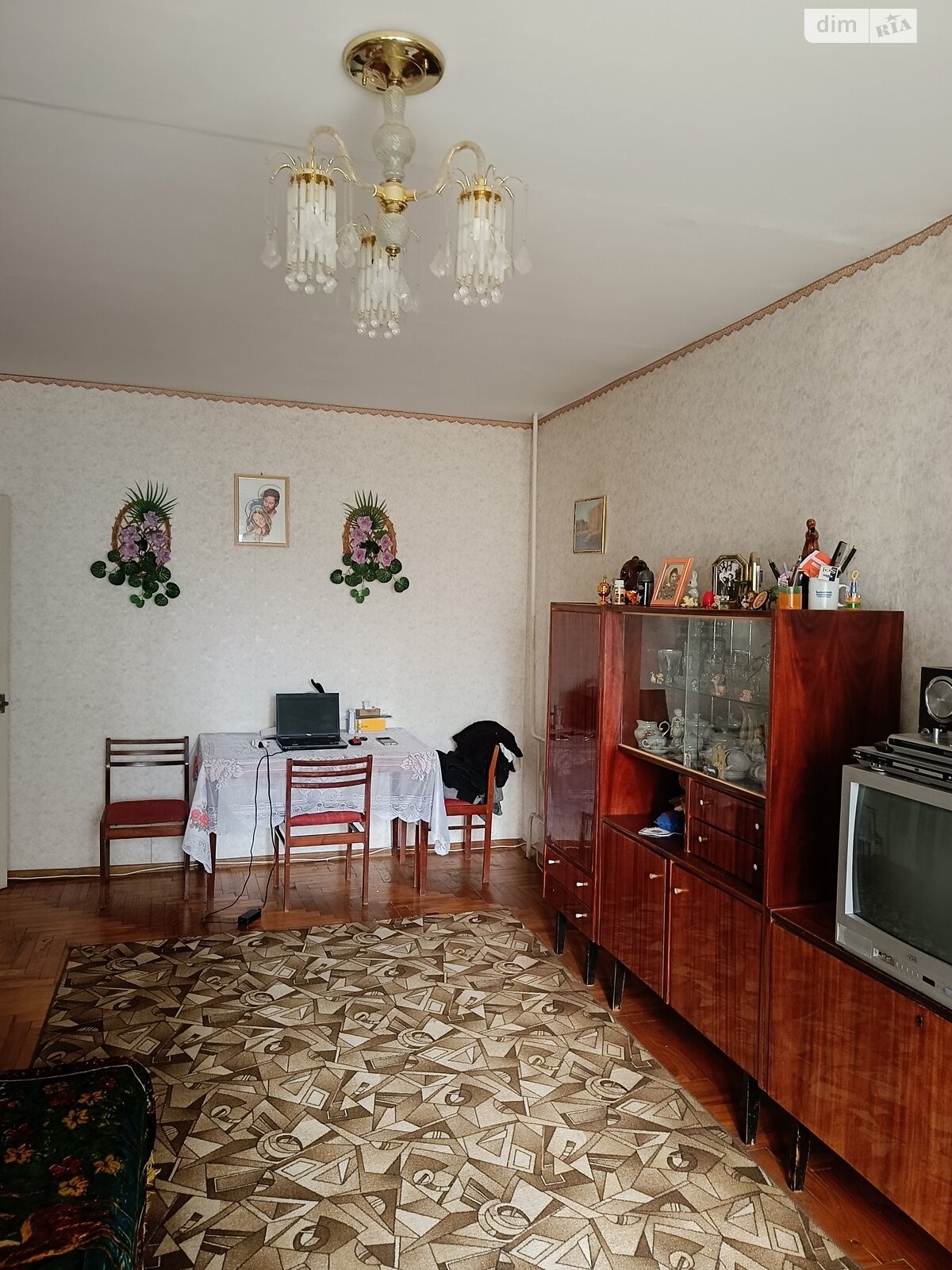 Продаж чотирикімнатної квартири в Тернополі, на вул. Володимира Великого 7, район Аляска фото 1 Продаж чотирикімнатної квартири в Тернополі, на вул. Володимира Великого 7, район Аляска фото 1
