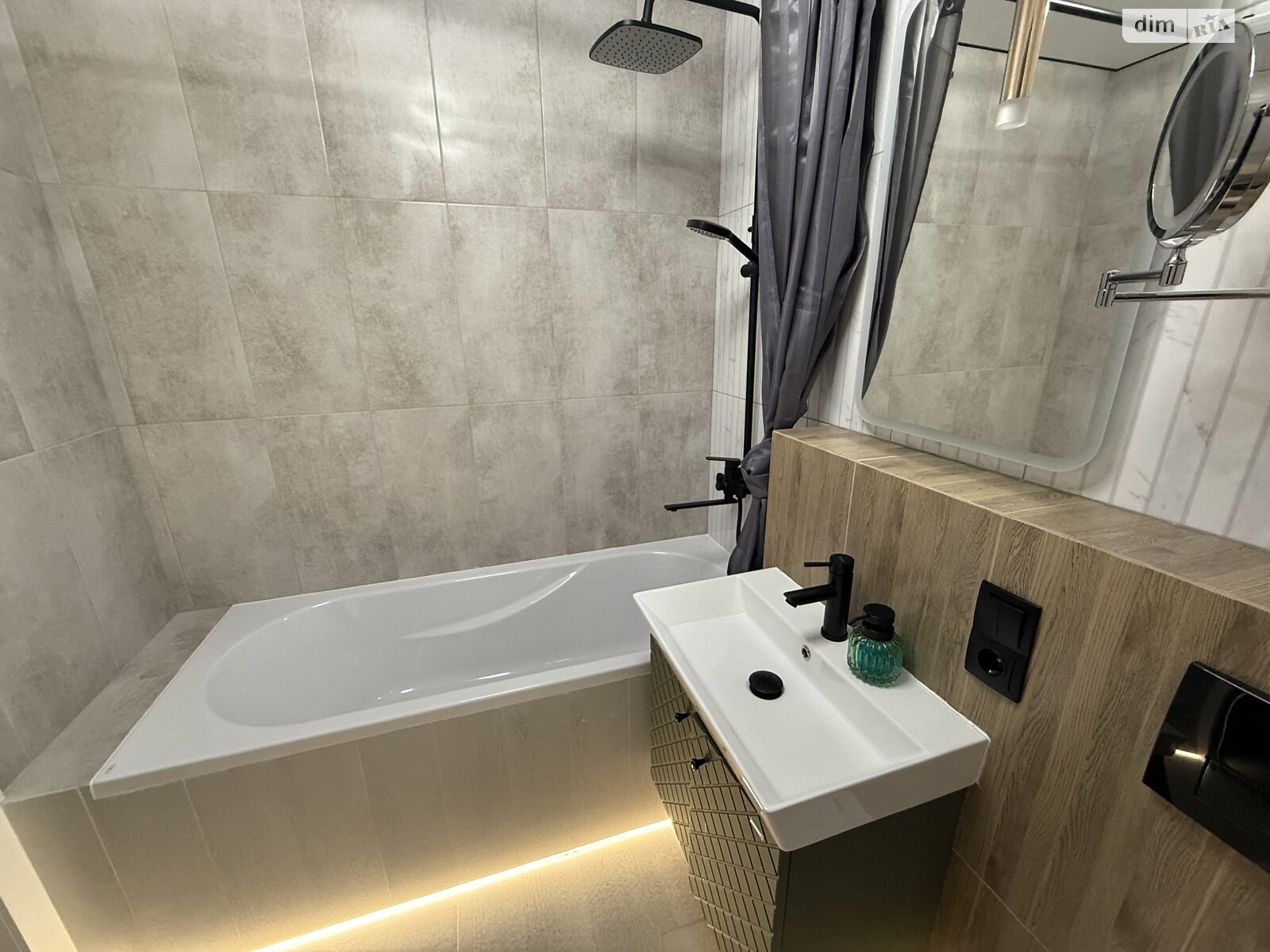 Продажа однокомнатной квартиры в Тернополе, на ул. Владимира Великого, район Бам фото 1 Продажа однокомнатной квартиры в Тернополе, на ул. Владимира Великого, район Бам фото 1