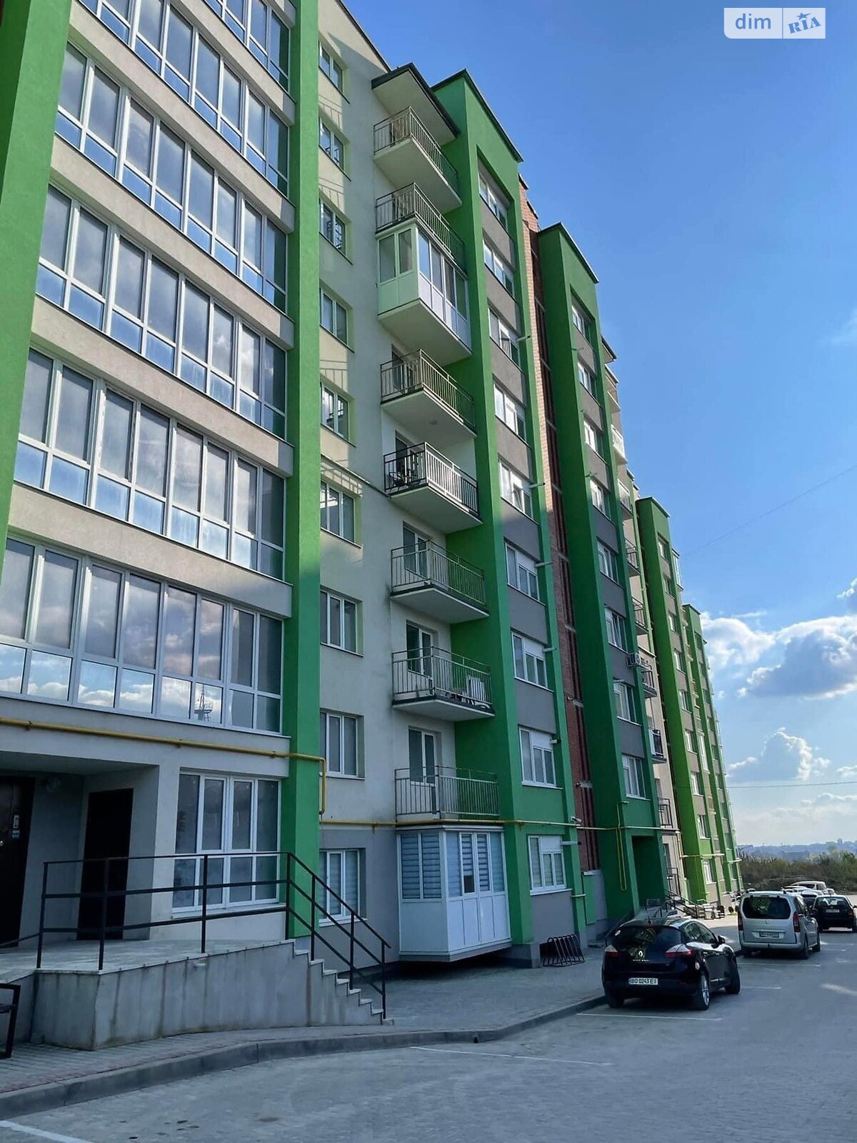 Продажа двухкомнатной квартиры в Тернополе, на ул. Яремы, район Бам фото 1 Продажа двухкомнатной квартиры в Тернополе, на ул. Яремы, район Бам фото 1