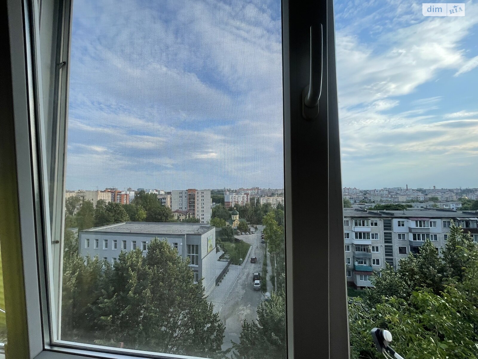 Продажа трехкомнатной квартиры в Тернополе, на ул. Защитников Украины, район Бам фото 1 Продажа трехкомнатной квартиры в Тернополе, на ул. Защитников Украины, район Бам фото 1