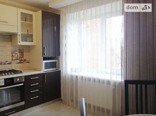 Продажа трехкомнатной квартиры в Тернополе, на просп. Злуки район Бам фото 1 Продажа трехкомнатной квартиры в Тернополе, на просп. Злуки район Бам фото 1