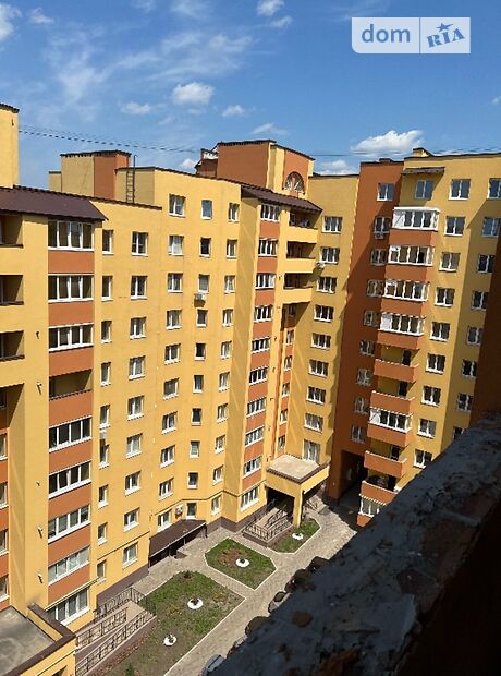 Продажа трехкомнатной квартиры в Тернополе, на просп. Злуки 18, район Бам фото 1
