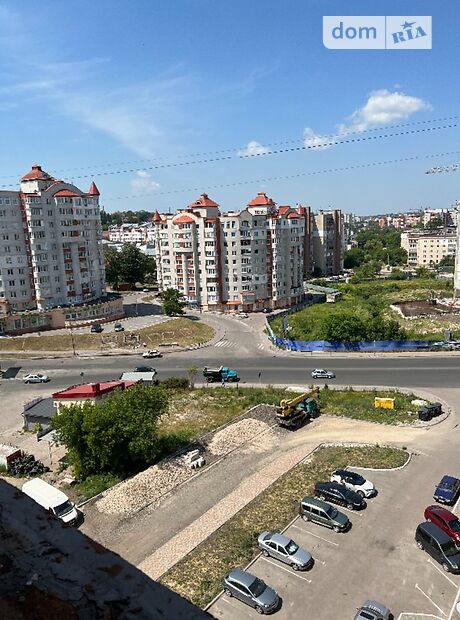 Продажа трехкомнатной квартиры в Тернополе, на просп. Злуки 18, район Бам фото 1