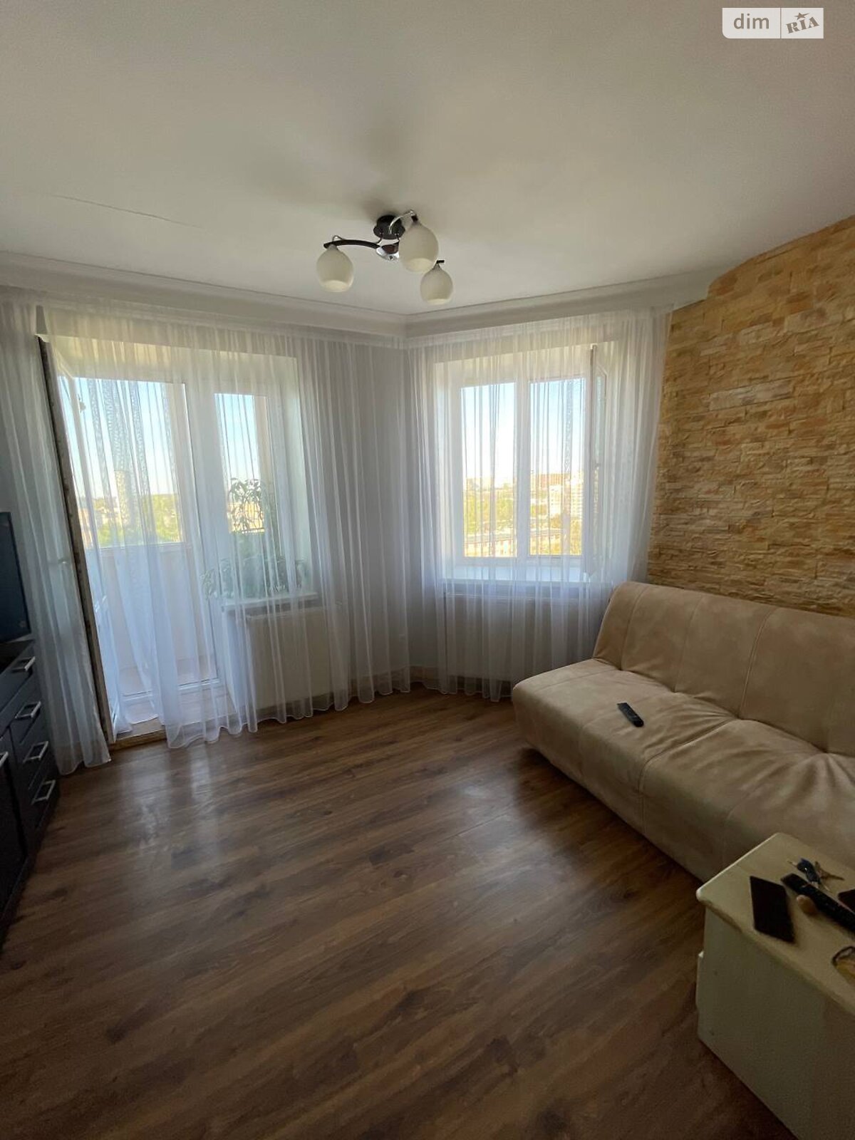 Продаж трикімнатної квартири в Тернополі, на просп. Злуки, район Бам фото 1 Продаж трикімнатної квартири в Тернополі, на просп. Злуки, район Бам фото 1