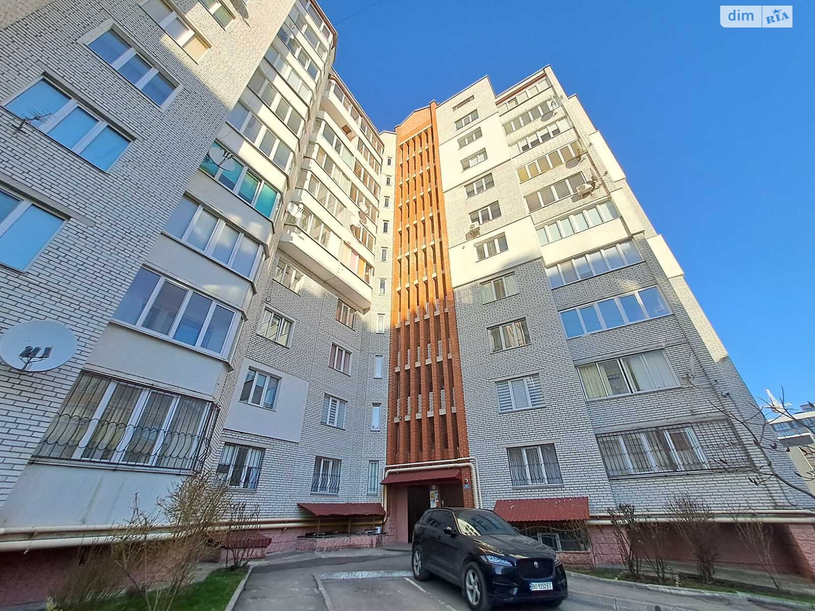 Продажа трехкомнатной квартиры в Тернополе, на просп. Злуки, район Бам фото 1 Продажа трехкомнатной квартиры в Тернополе, на просп. Злуки, район Бам фото 1