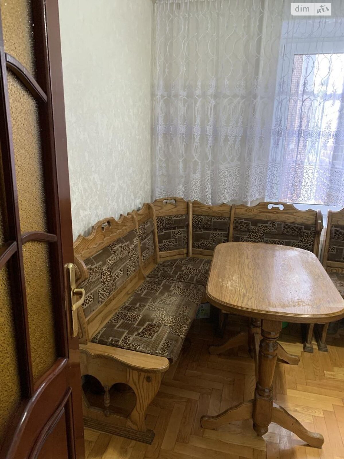 Продаж чотирикімнатної квартири в Тернополі, на просп. Злуки 35, район Бам фото 1 Продаж чотирикімнатної квартири в Тернополі, на просп. Злуки 35, район Бам фото 1