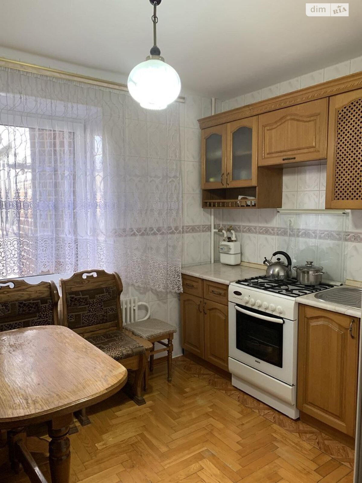 Продаж чотирикімнатної квартири в Тернополі, на просп. Злуки 35, район Бам фото 1 Продаж чотирикімнатної квартири в Тернополі, на просп. Злуки 35, район Бам фото 1