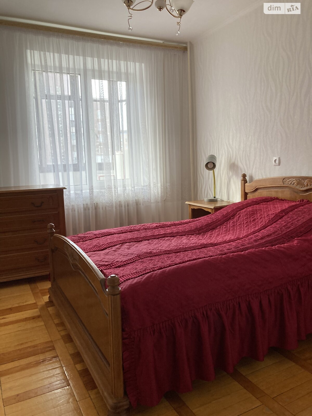 Продаж чотирикімнатної квартири в Тернополі, на просп. Злуки 35, район Бам фото 1 Продаж чотирикімнатної квартири в Тернополі, на просп. Злуки 35, район Бам фото 1