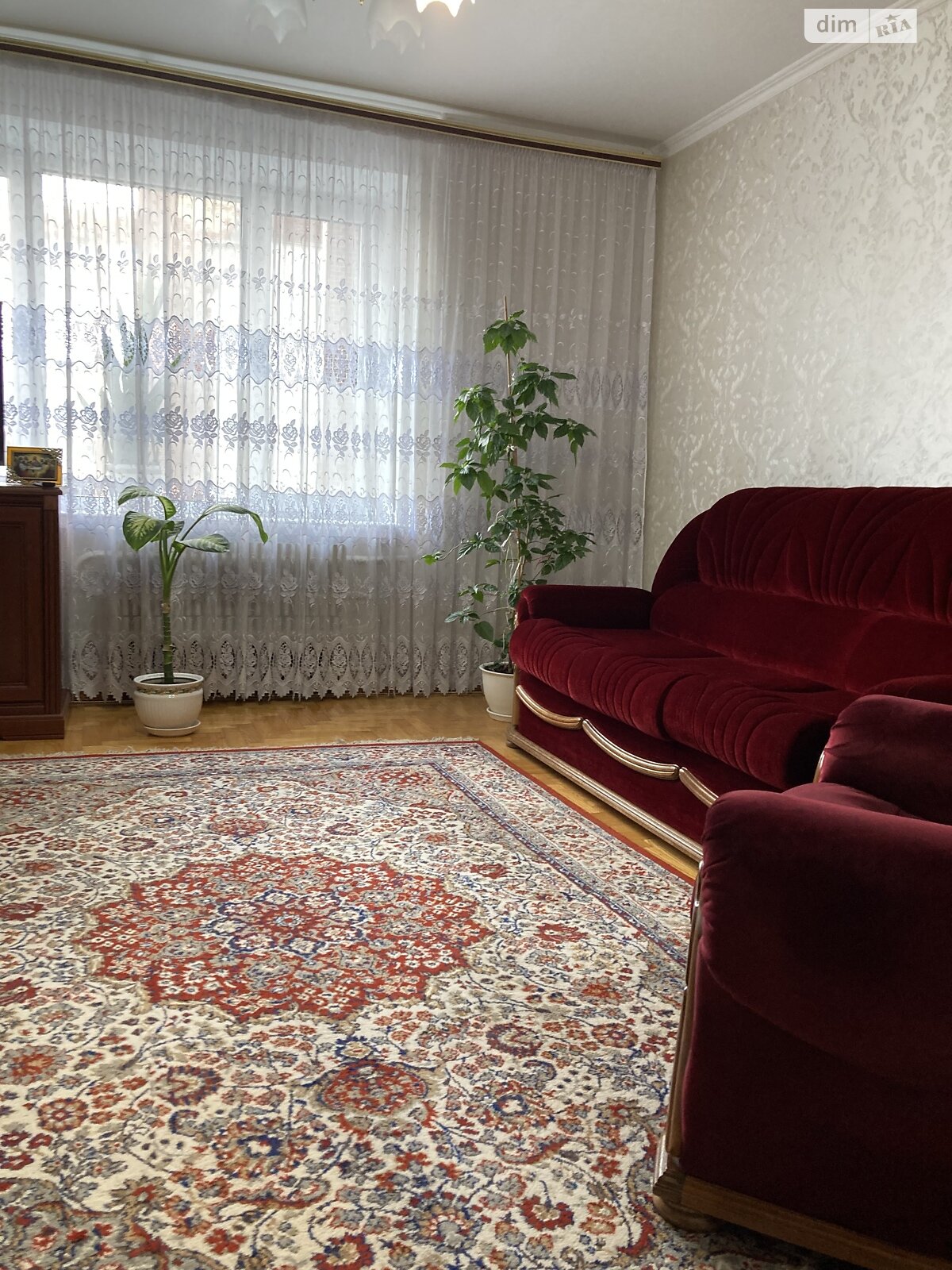 Продаж чотирикімнатної квартири в Тернополі, на просп. Злуки 35, район Бам фото 1 Продаж чотирикімнатної квартири в Тернополі, на просп. Злуки 35, район Бам фото 1