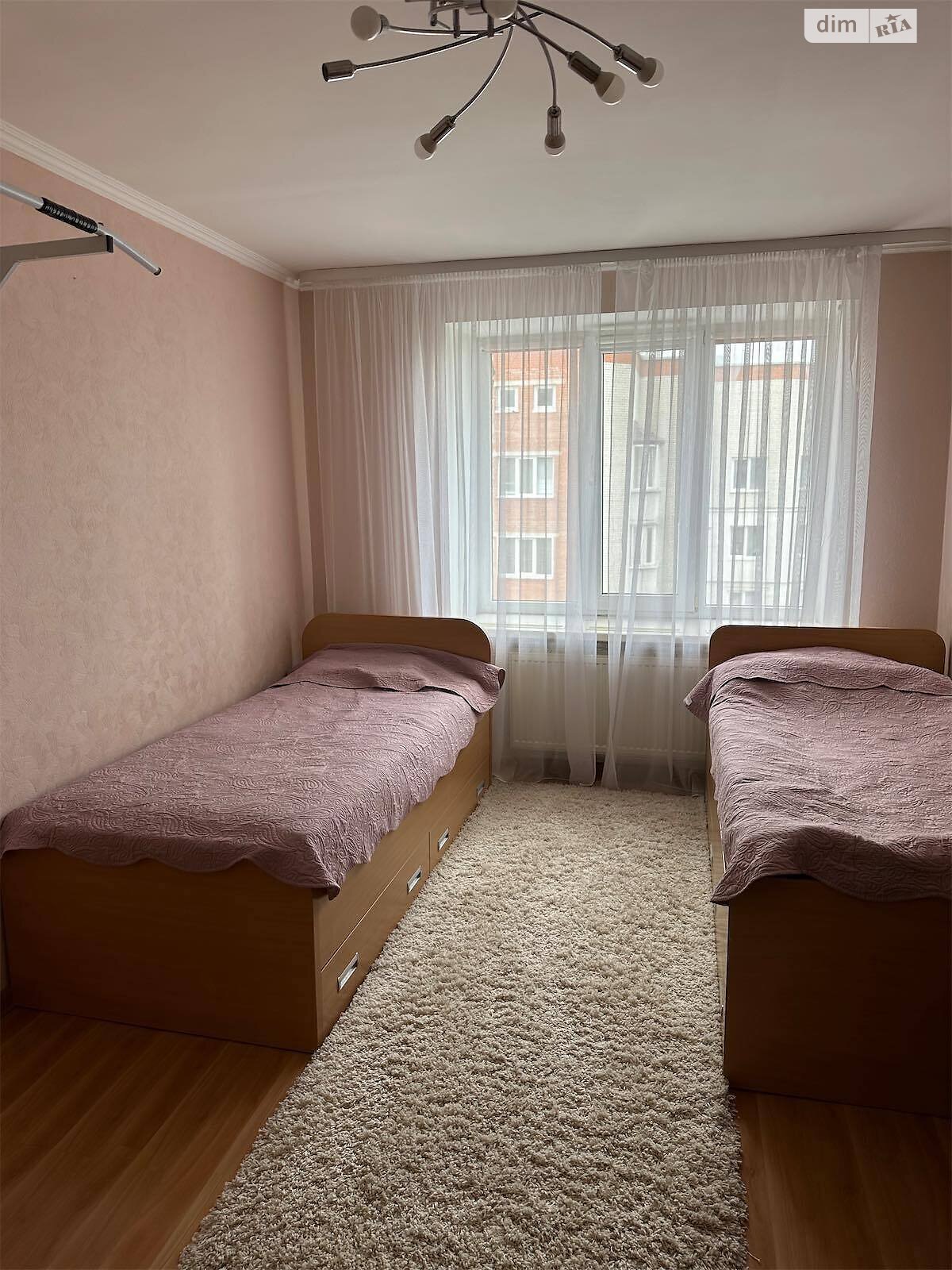 Продаж чотирикімнатної квартири в Тернополі, на просп. Злуки, район Бам фото 1 Продаж чотирикімнатної квартири в Тернополі, на просп. Злуки, район Бам фото 1