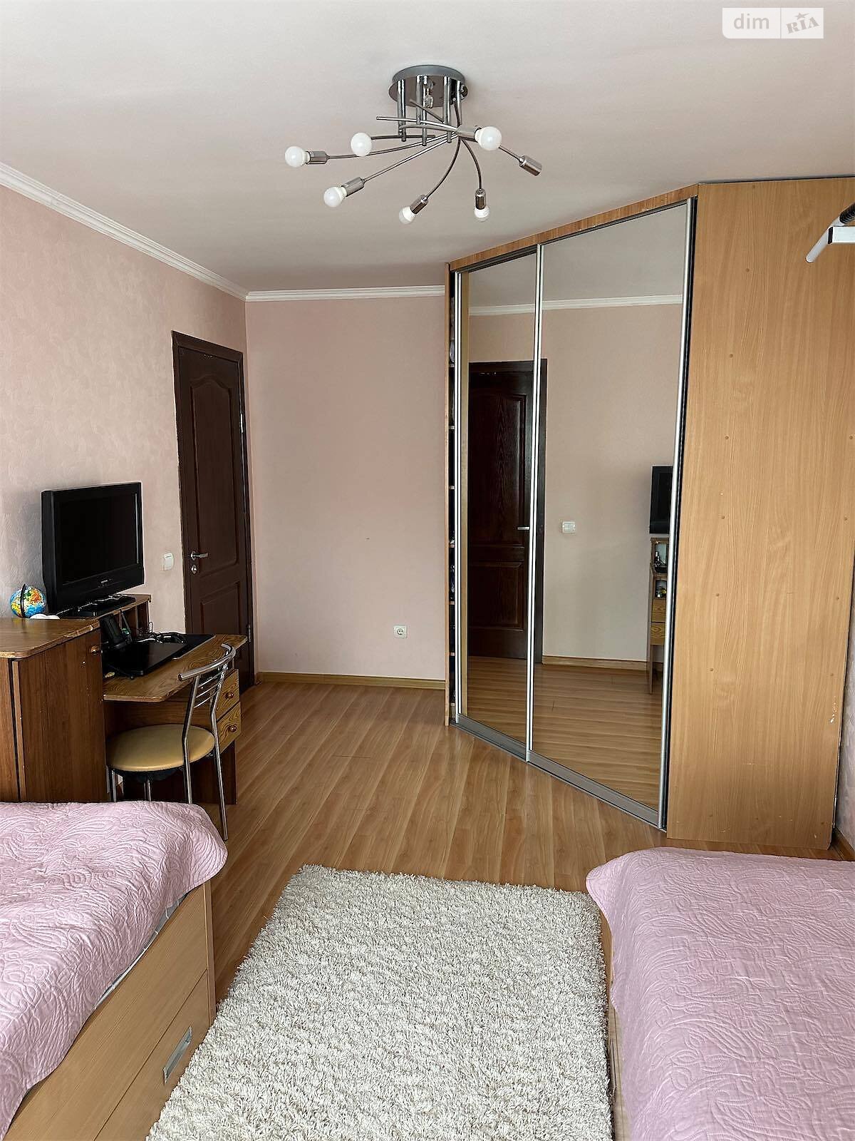 Продаж чотирикімнатної квартири в Тернополі, на просп. Злуки, район Бам фото 1 Продаж чотирикімнатної квартири в Тернополі, на просп. Злуки, район Бам фото 1
