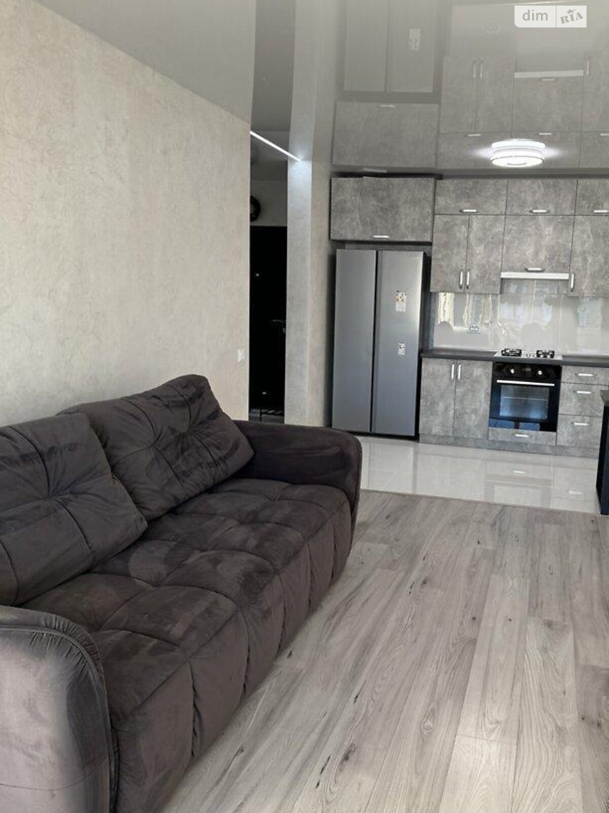 Продажа трехкомнатной квартиры в Тернополе, на просп. Злуки, район Бам фото 1 Продажа трехкомнатной квартиры в Тернополе, на просп. Злуки, район Бам фото 1