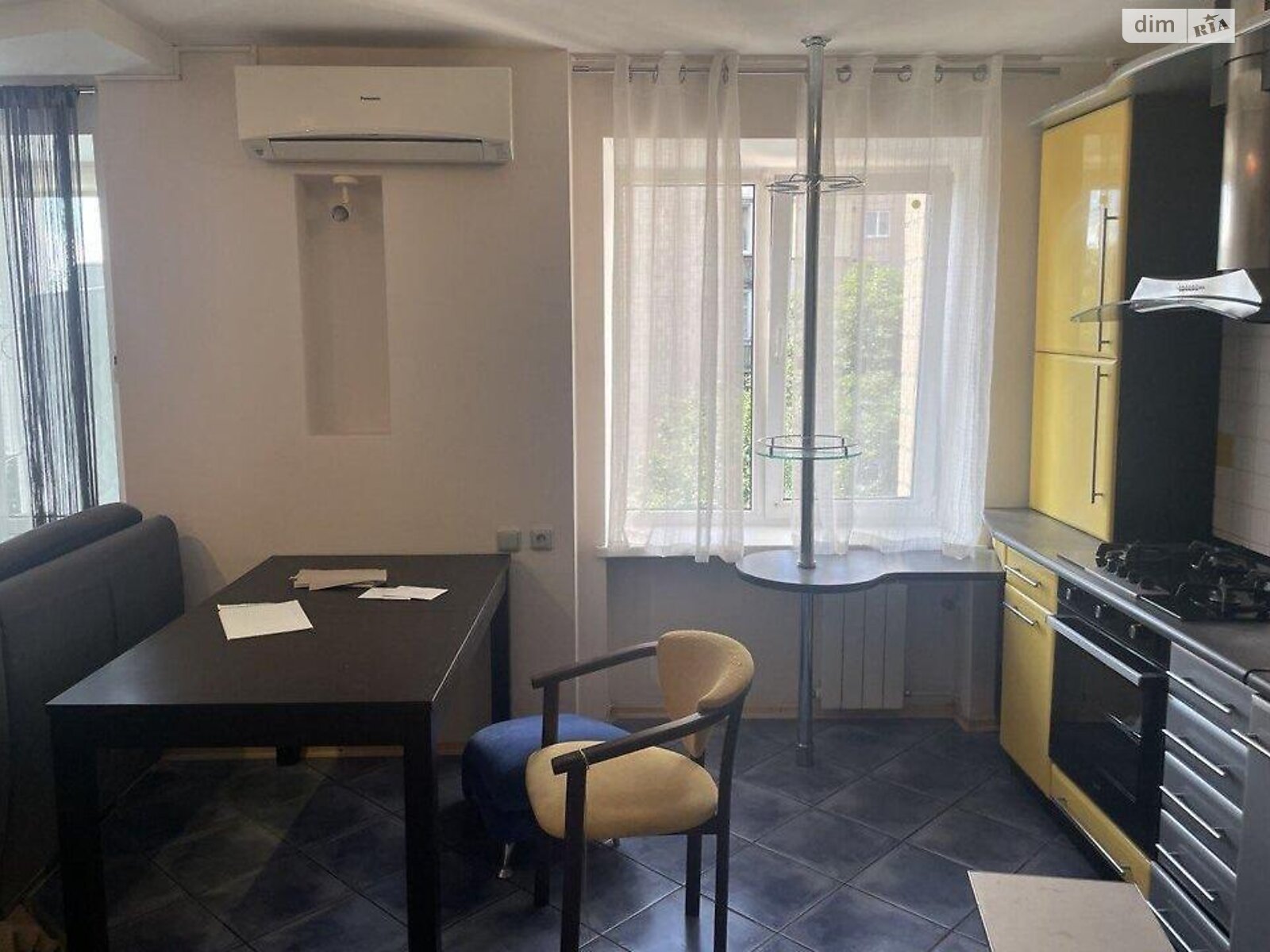 Продажа трехкомнатной квартиры в Тернополе, на просп. Злуки, район Бам фото 1 Продажа трехкомнатной квартиры в Тернополе, на просп. Злуки, район Бам фото 1