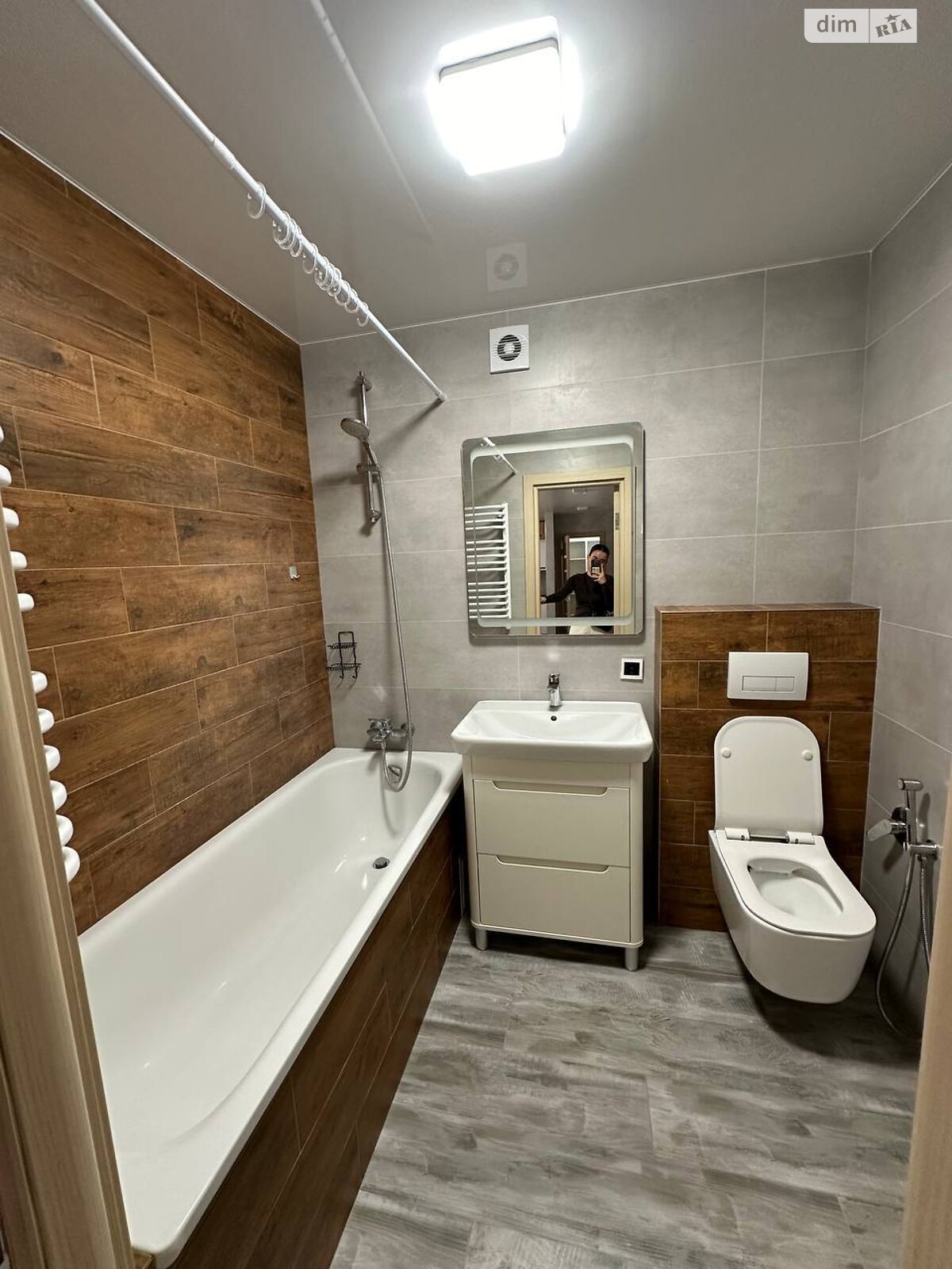 Продажа двухкомнатной квартиры в Тернополе, на просп. Злуки 18, кв. 157, район Бам фото 1 Продажа двухкомнатной квартиры в Тернополе, на просп. Злуки 18, кв. 157, район Бам фото 1