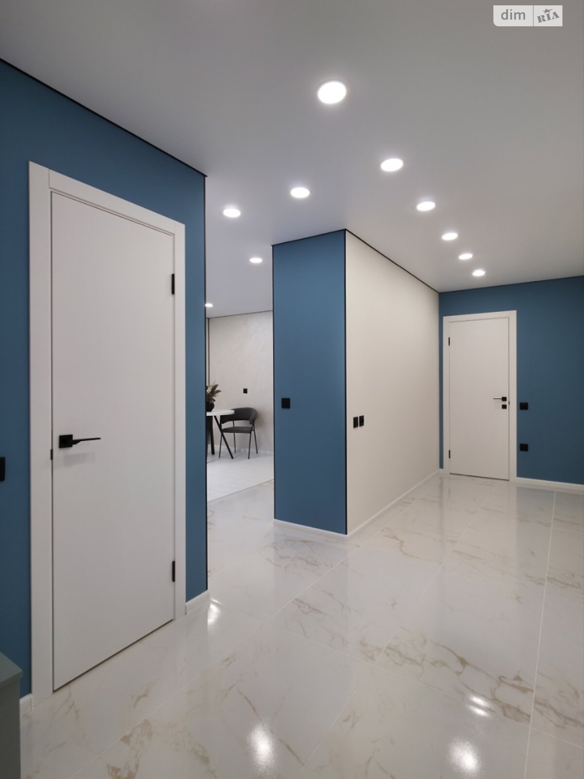 Продажа трехкомнатной квартиры в Тернополе, на просп. Злуки 7, район Бам фото 1 Продажа трехкомнатной квартиры в Тернополе, на просп. Злуки 7, район Бам фото 1