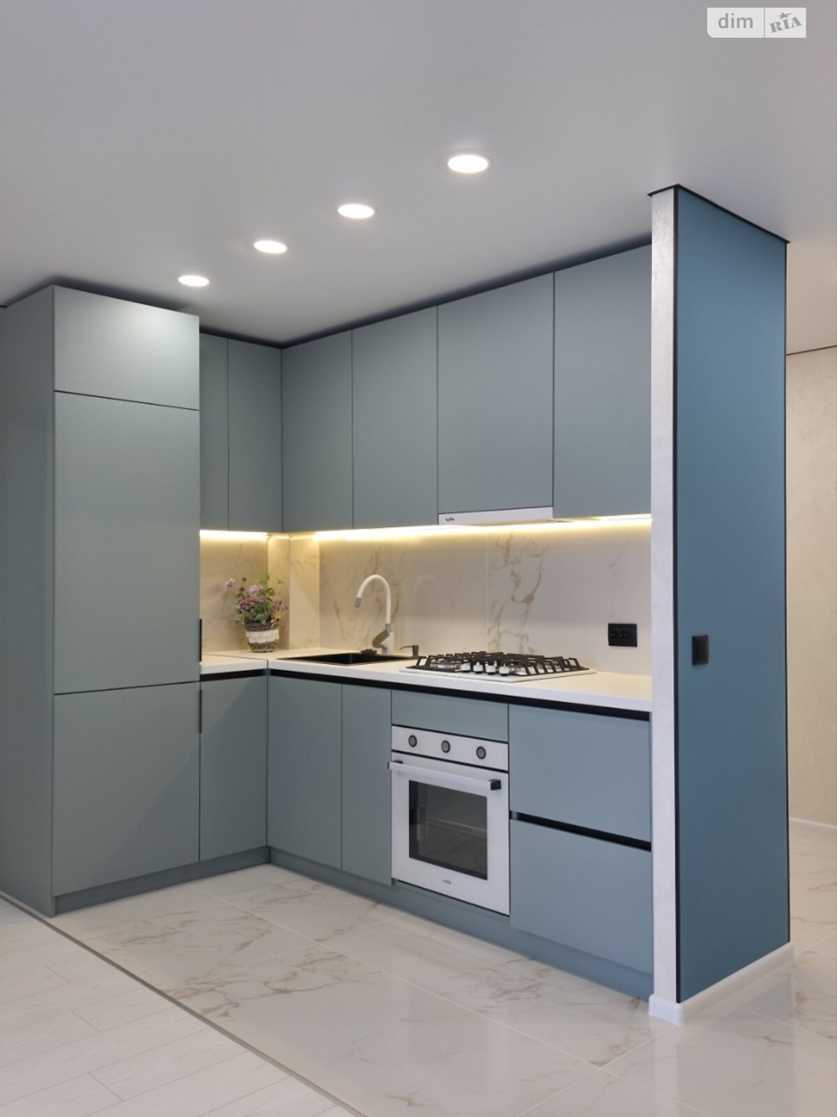 Продажа трехкомнатной квартиры в Тернополе, на просп. Злуки 7, район Бам фото 1 Продажа трехкомнатной квартиры в Тернополе, на просп. Злуки 7, район Бам фото 1