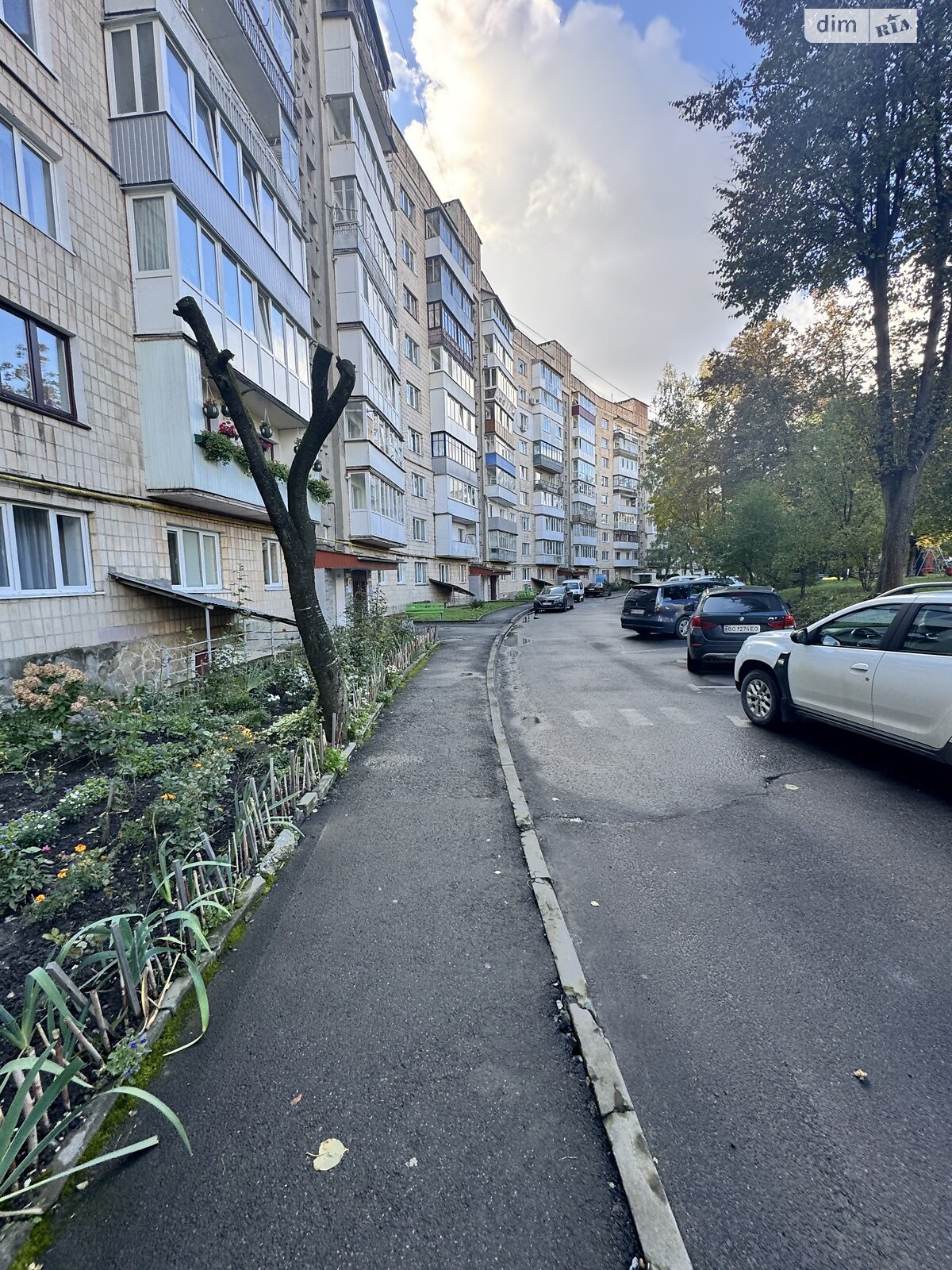 Продажа трехкомнатной квартиры в Тернополе, на просп. Злуки, район Бам фото 1